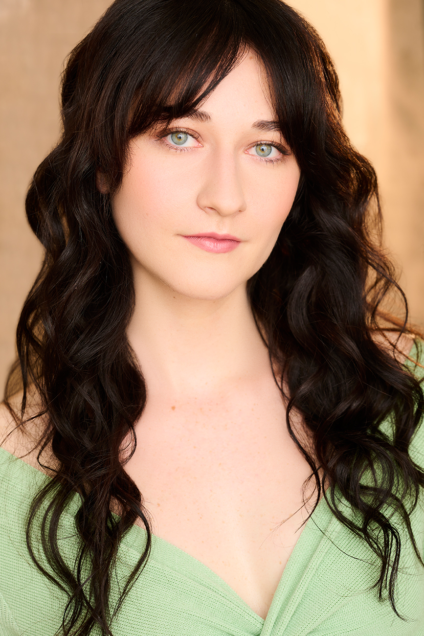 actor Kira Jackson large photo