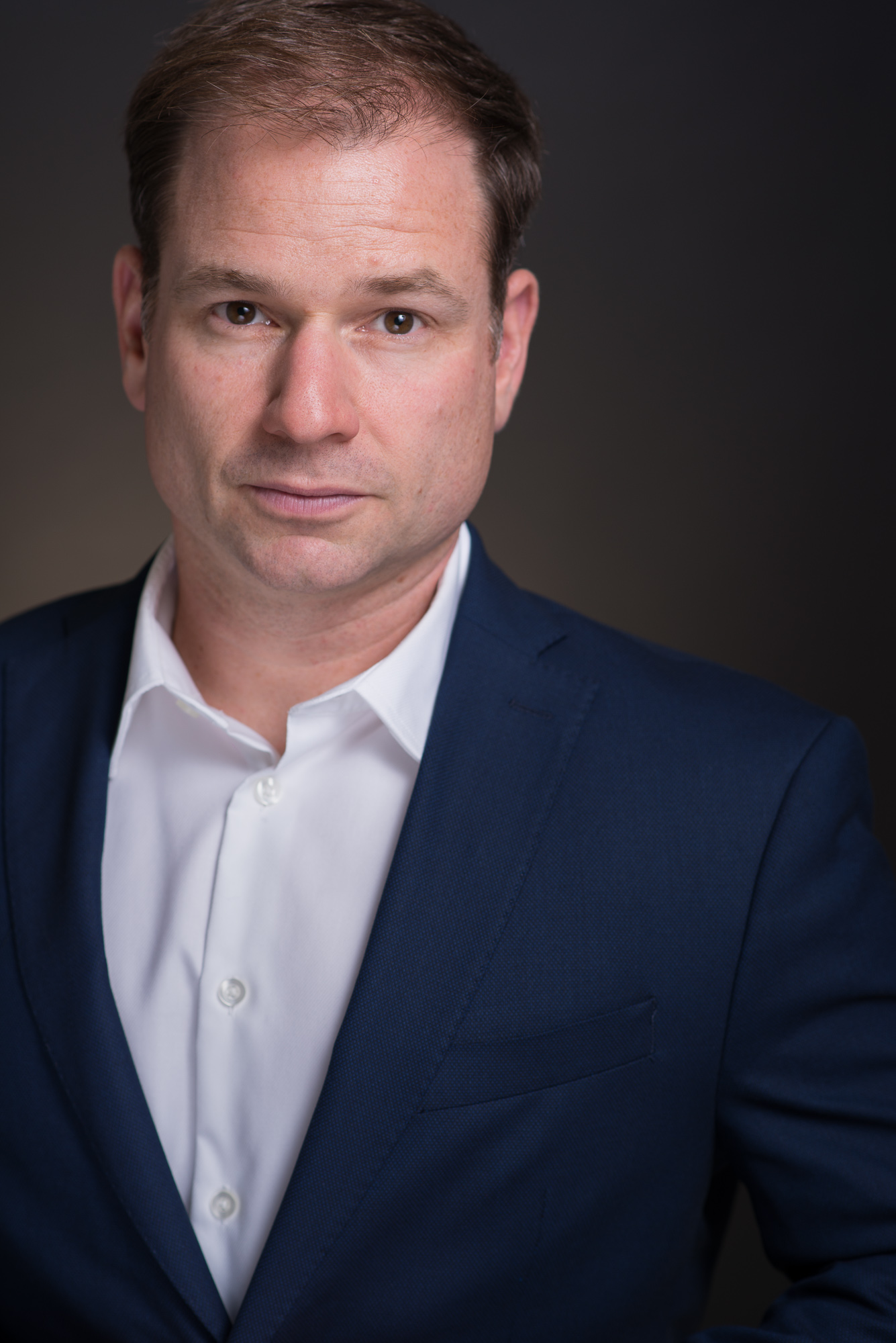 actor Brian Calvert large photo