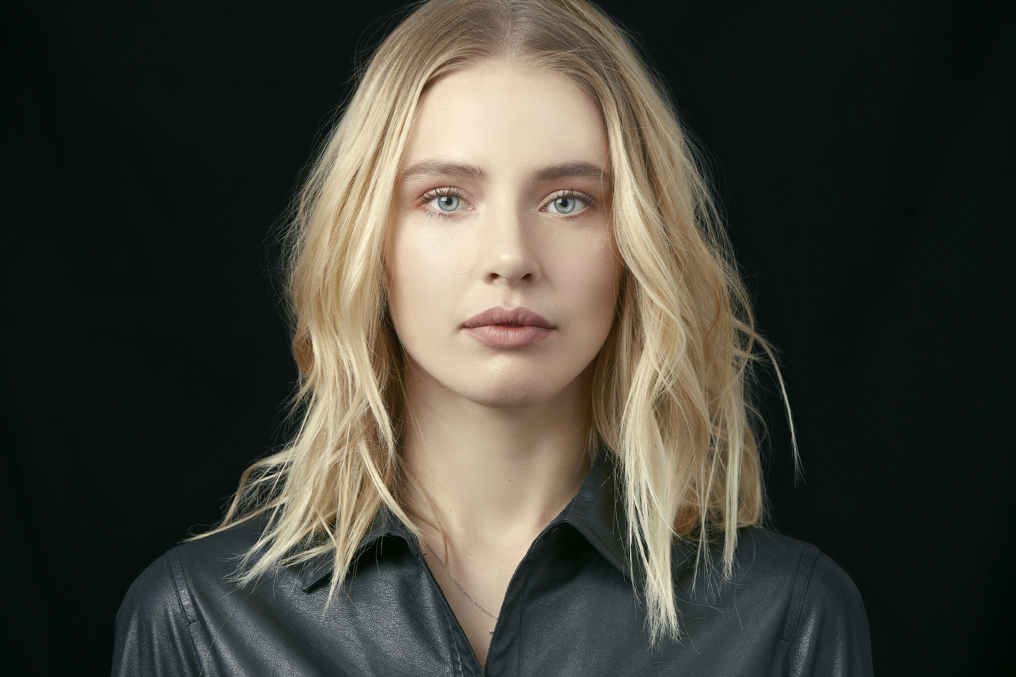 actor Daria Savishkina large photo