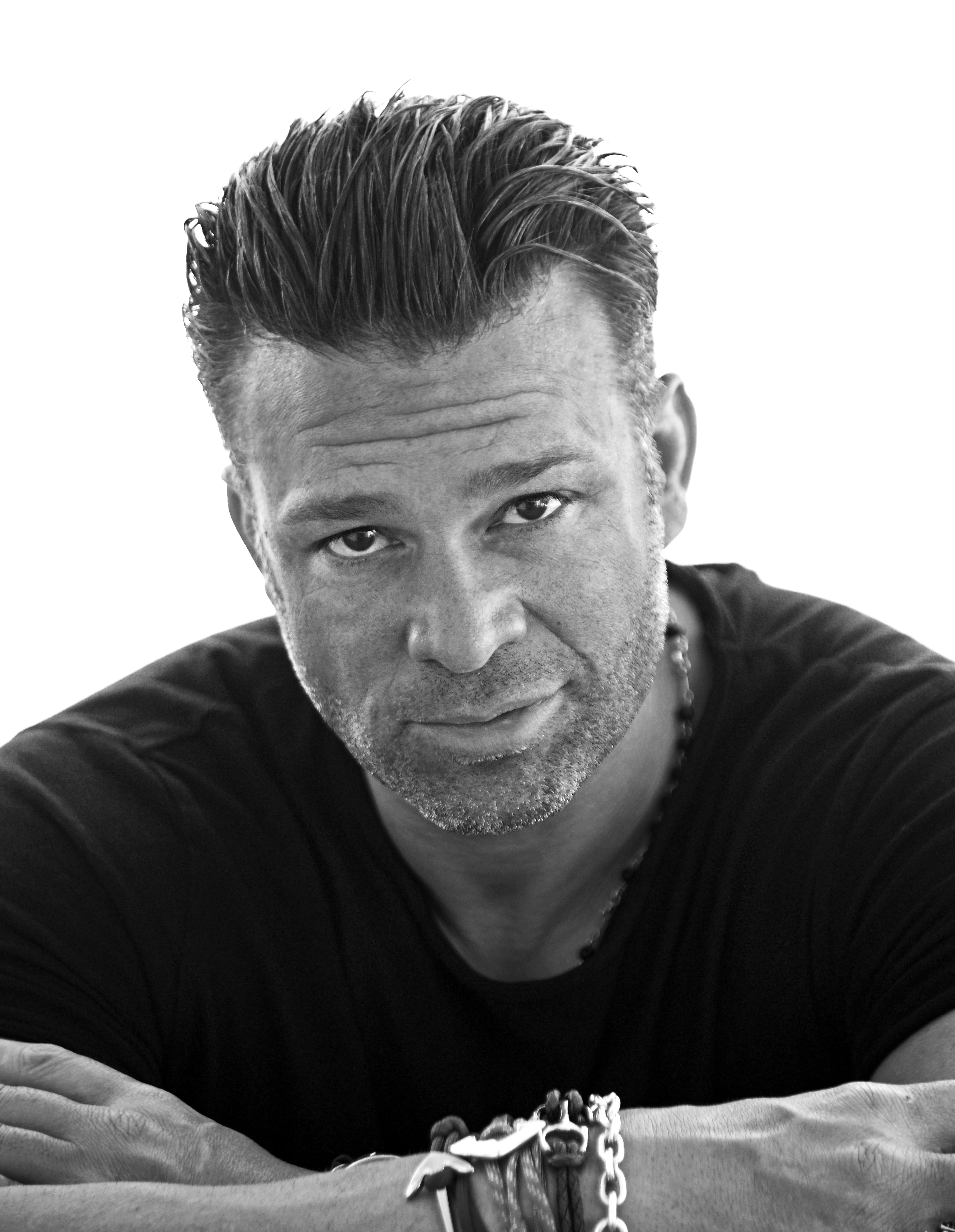 actor Kostas Sommer large photo