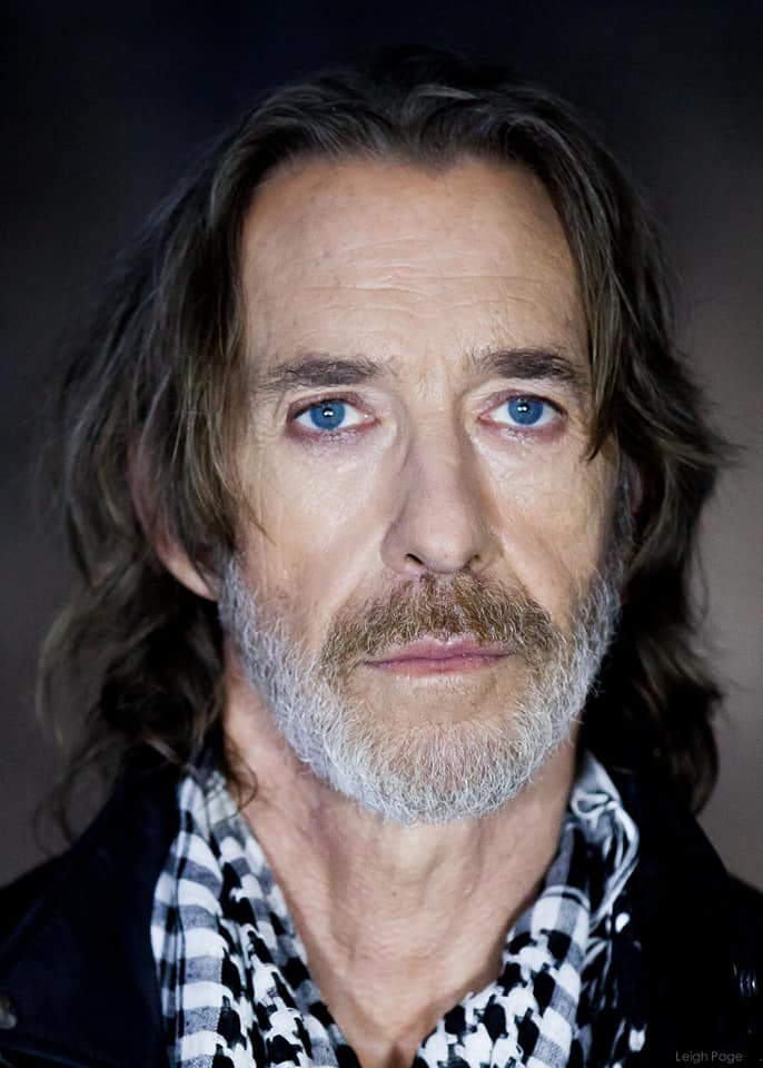 actor Jonathan Pienaar large photo