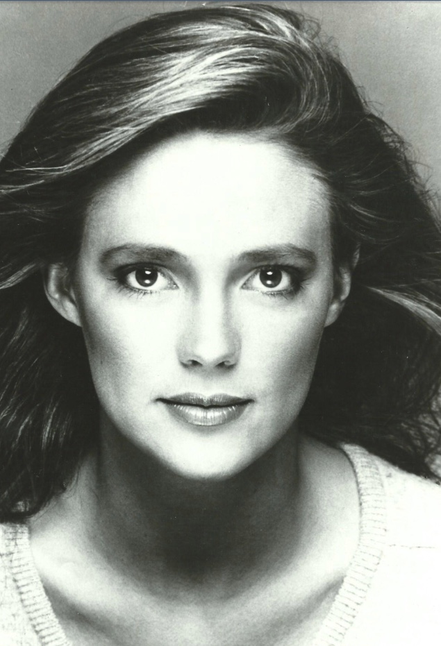 actor Hilary Edson large photo