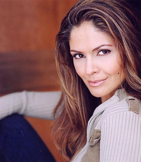 actor Farah White large photo