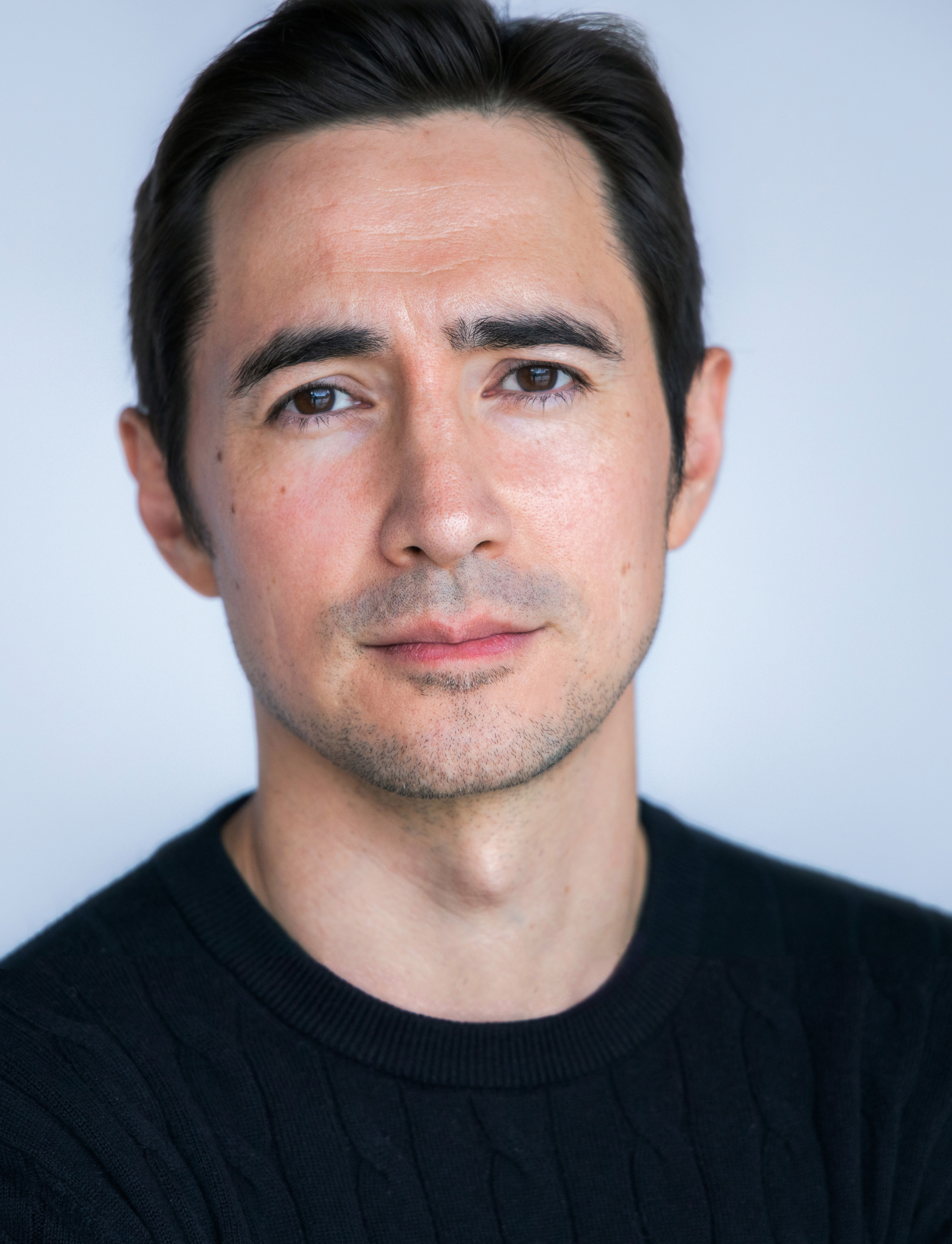 actor Alex Wyndham large photo