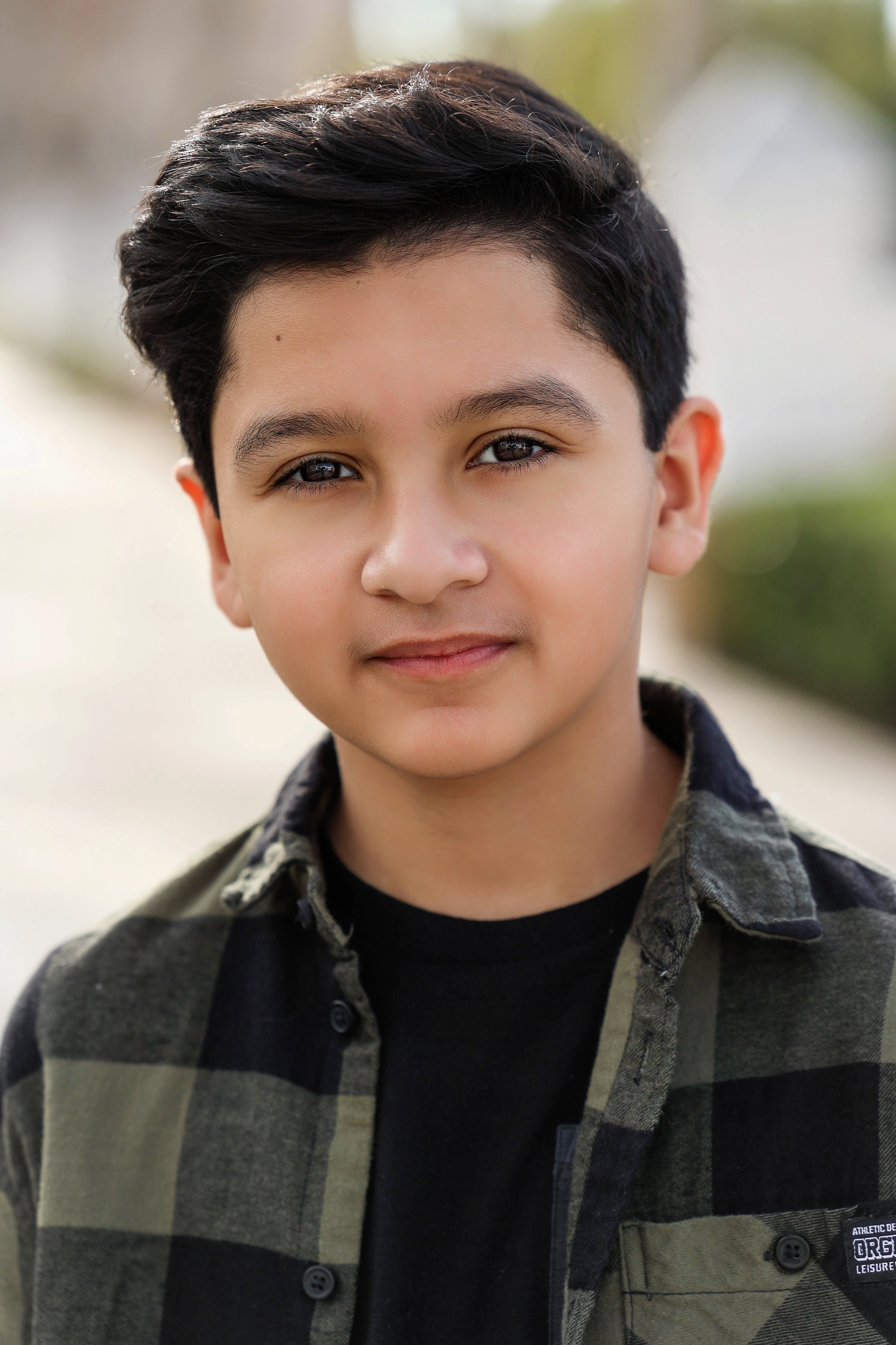 actor Steve Gutierrez large photo