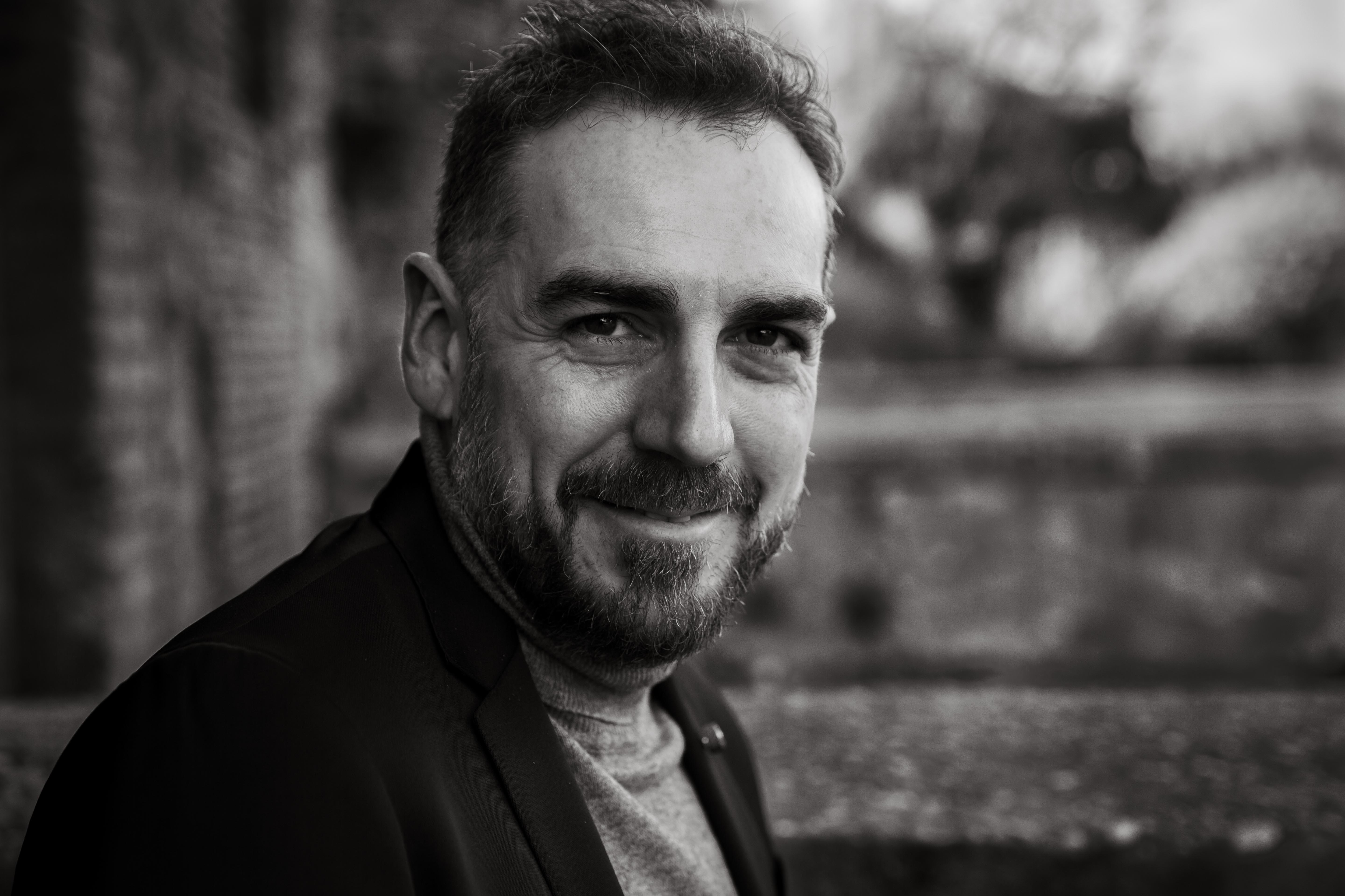 actor Simone Gandolfo large photo