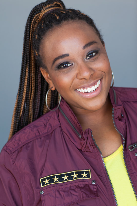 actor Raychel McKelvy large photo