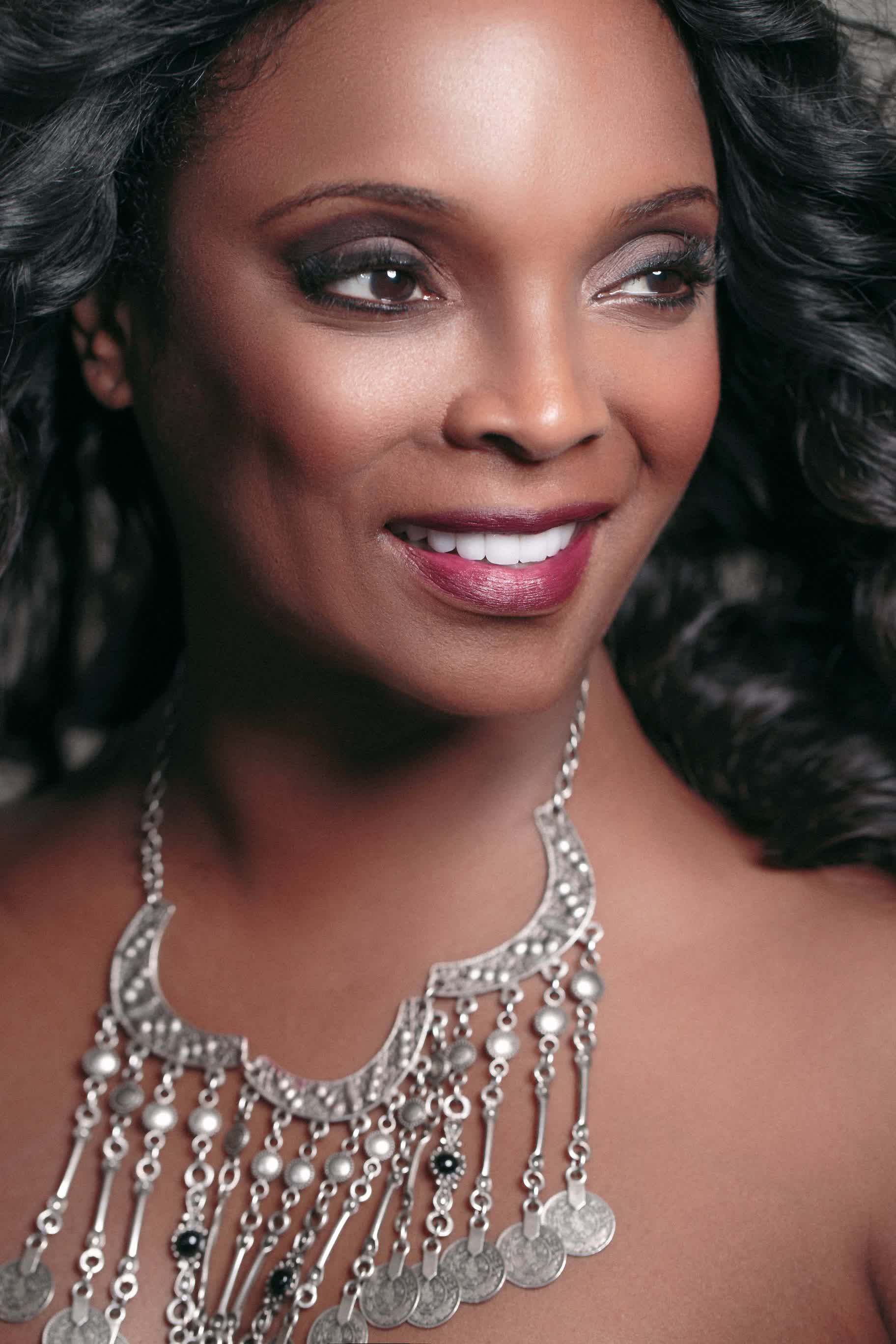 actor Marlyne Barrett large photo