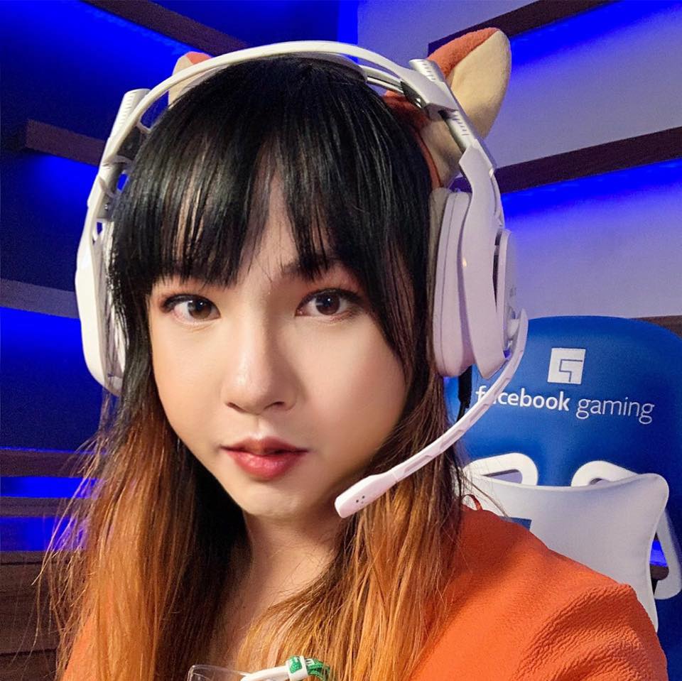 actor Freya Fox large photo