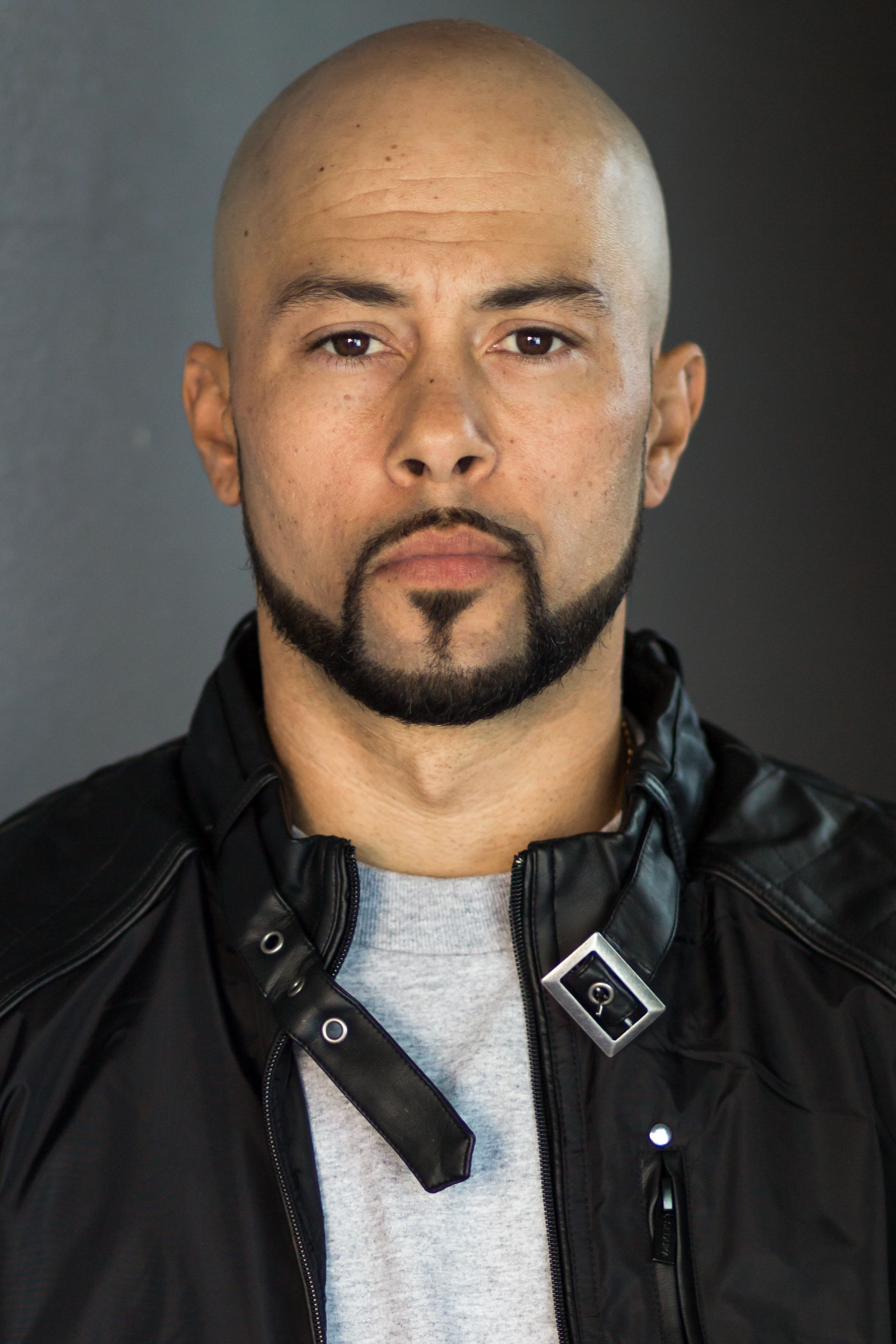 actor Gregory R. Gordon large photo