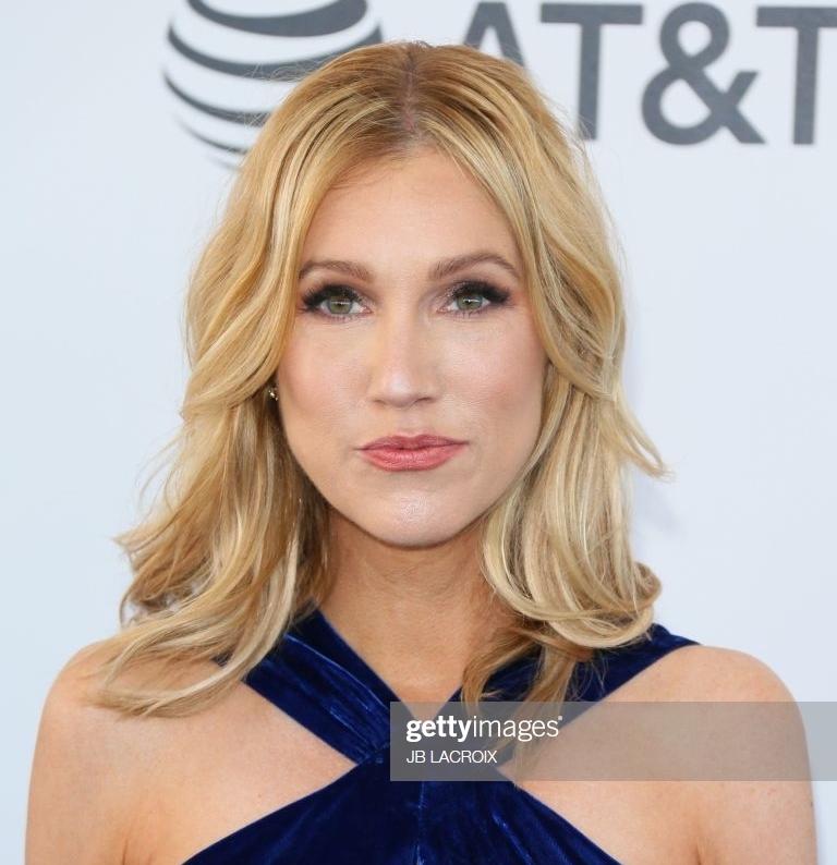 actor Liz Cardenas large photo