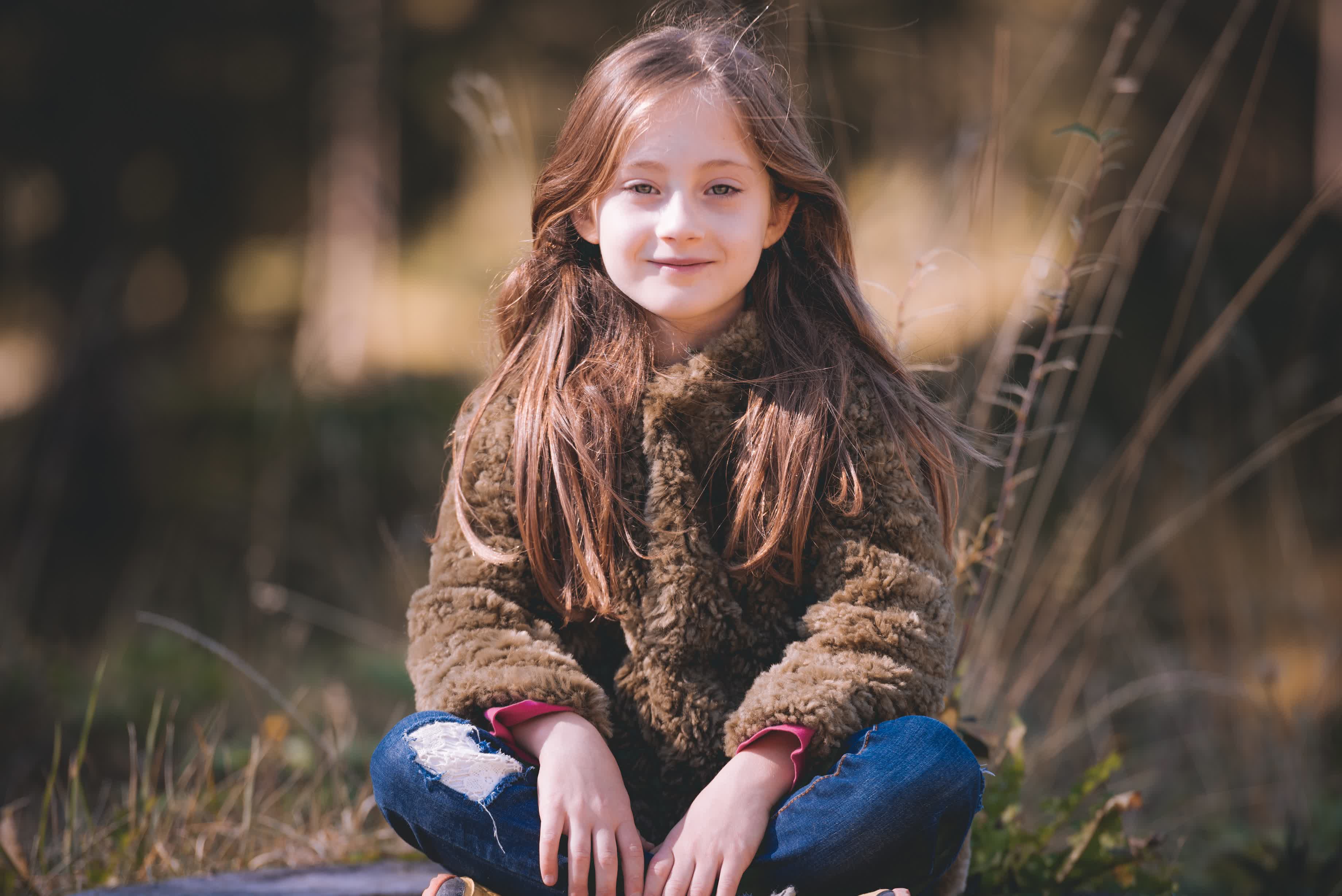 actor Mia McGovern Zaini large photo