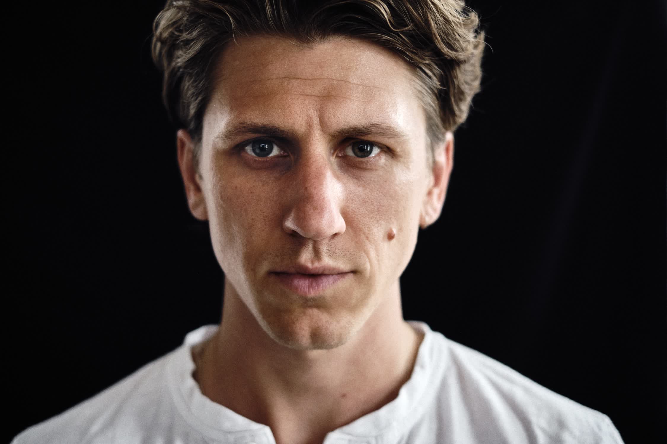 actor Matt Mella large photo