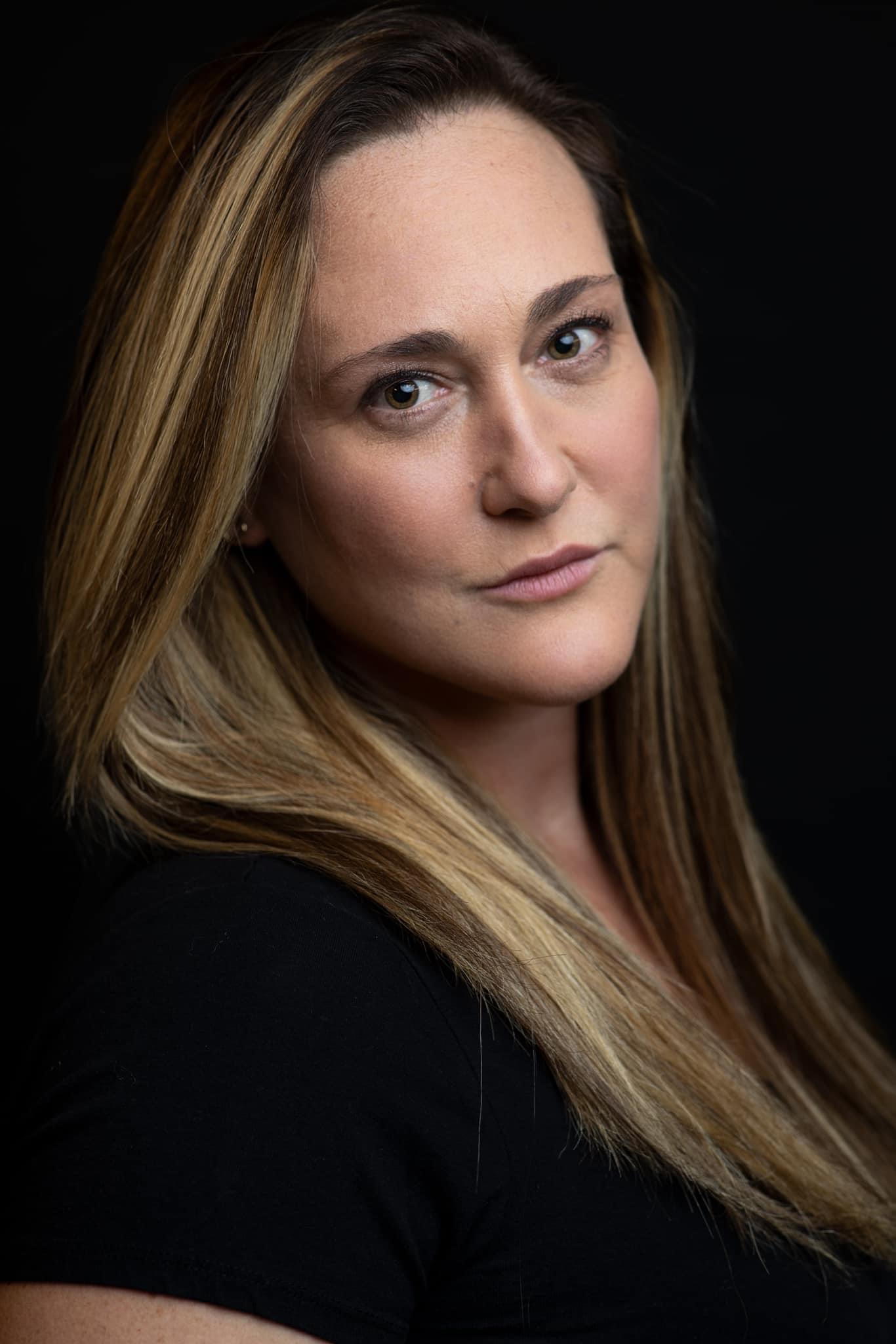 actor Rebecca-Clare Evans large photo