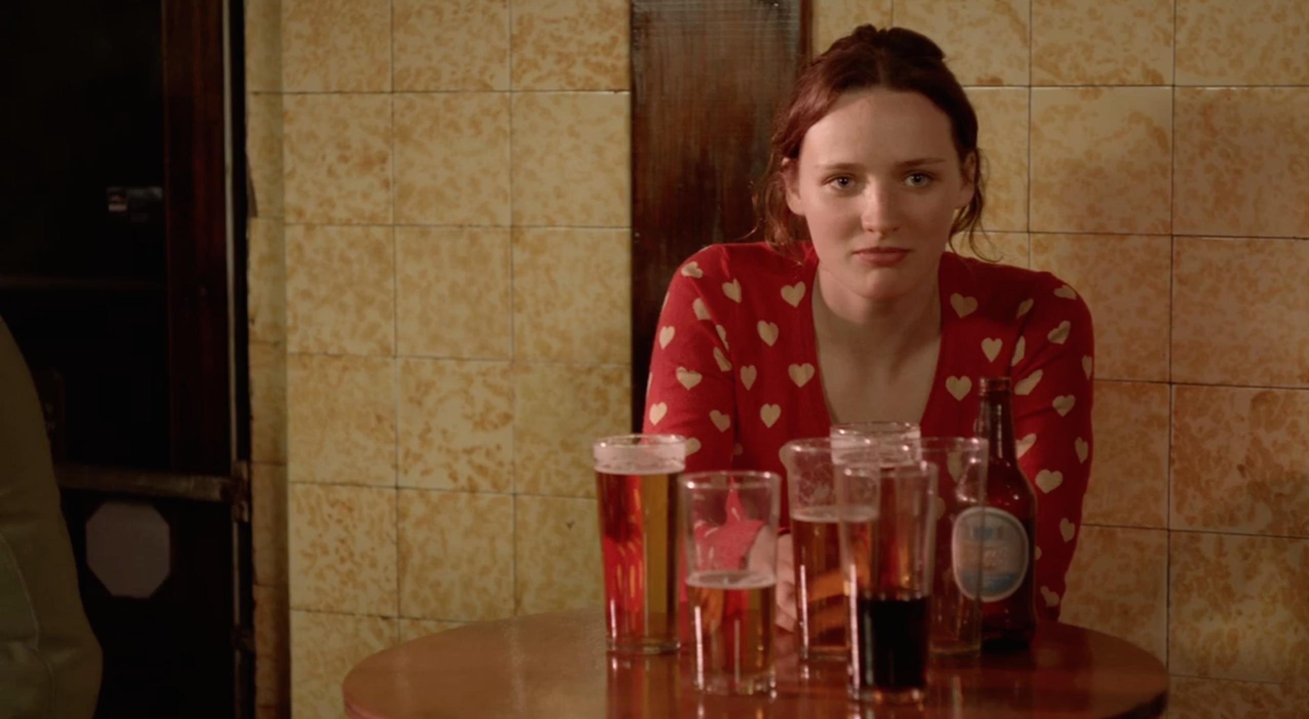 actor Airlie Dodds large photo