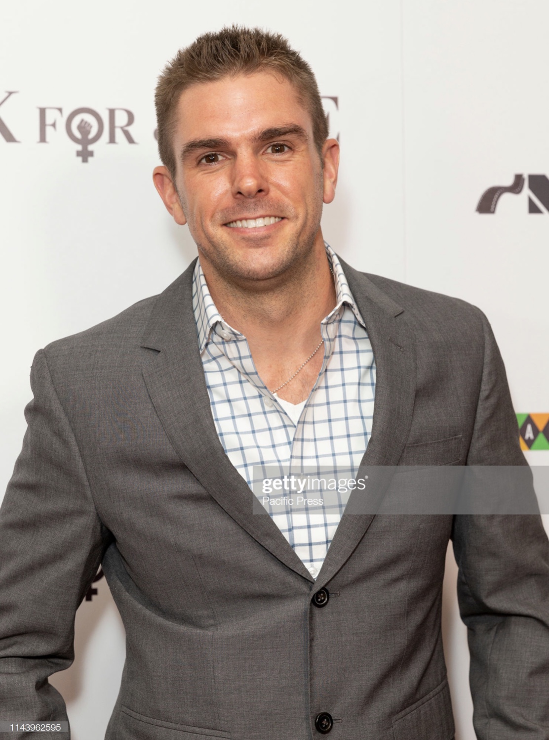 actor Josh Folan large photo