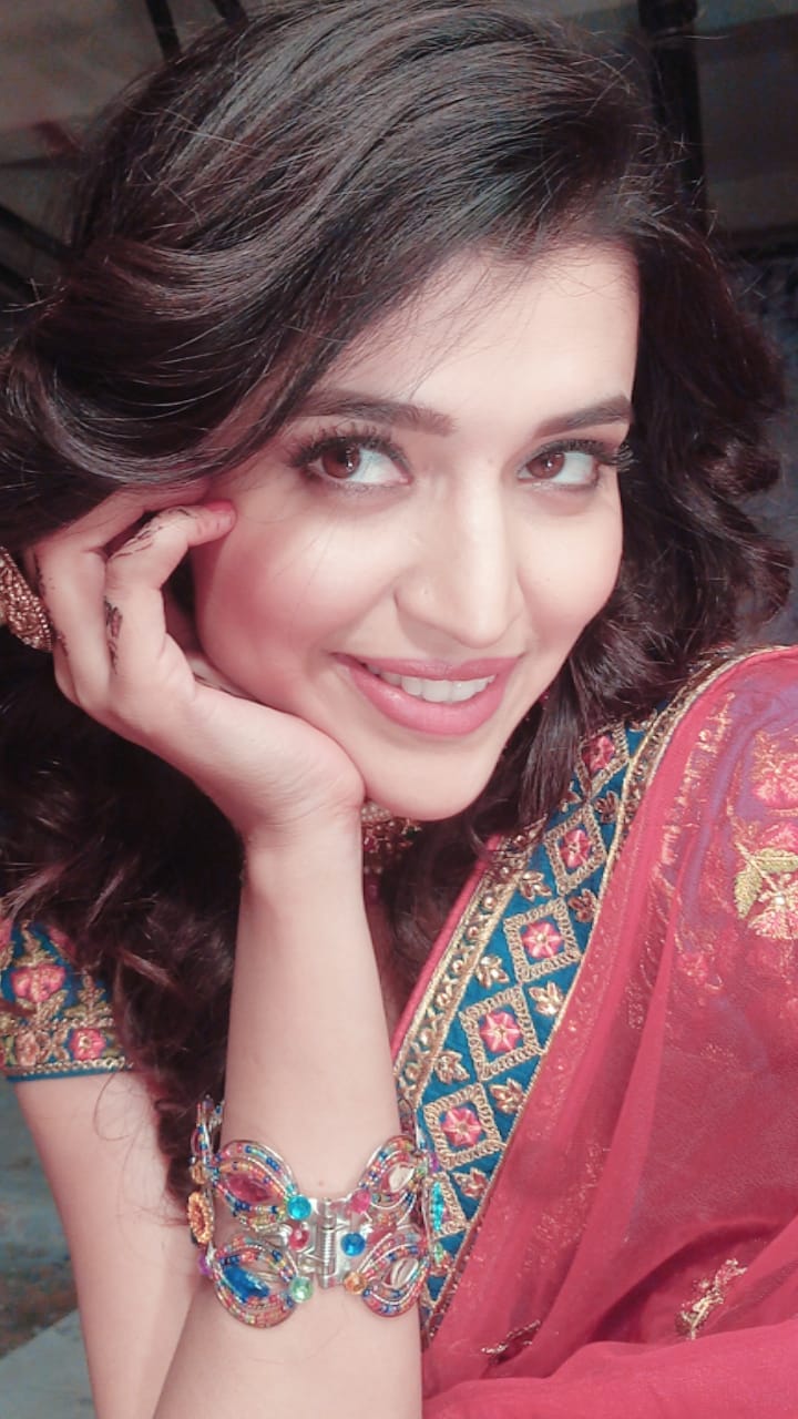 actor Chitra Shukla large photo