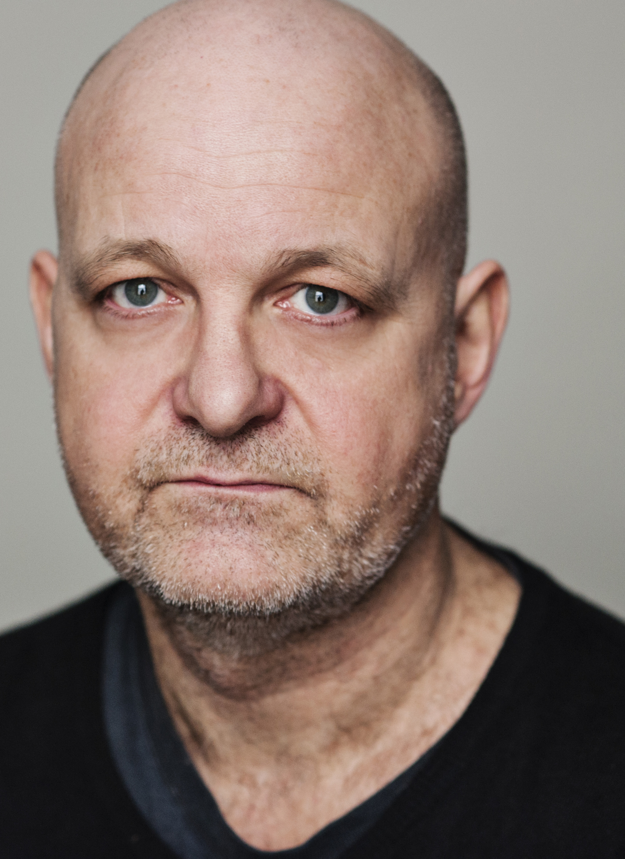 actor Ewan Bailey large photo