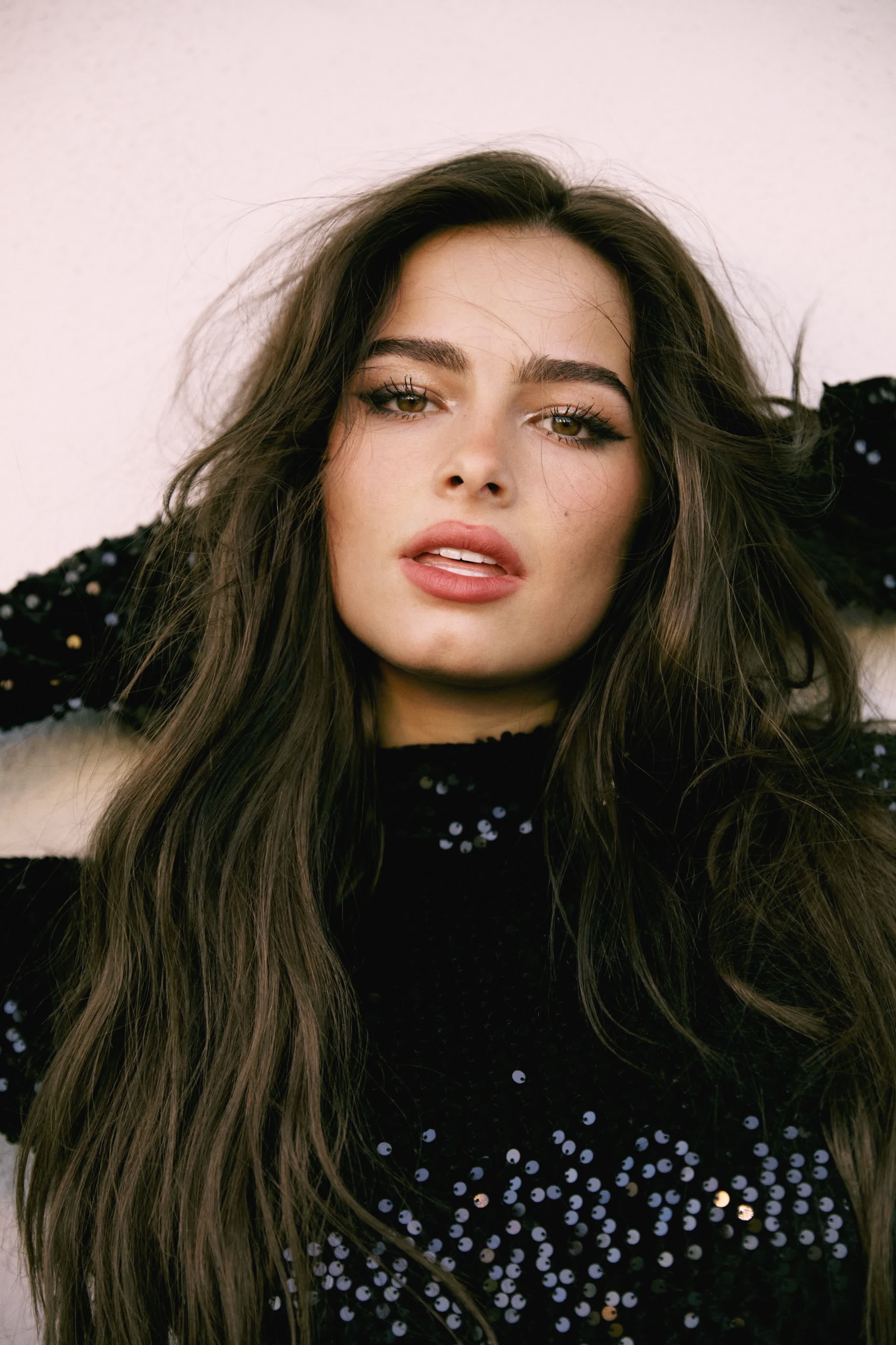 actor Addison Rae large photo