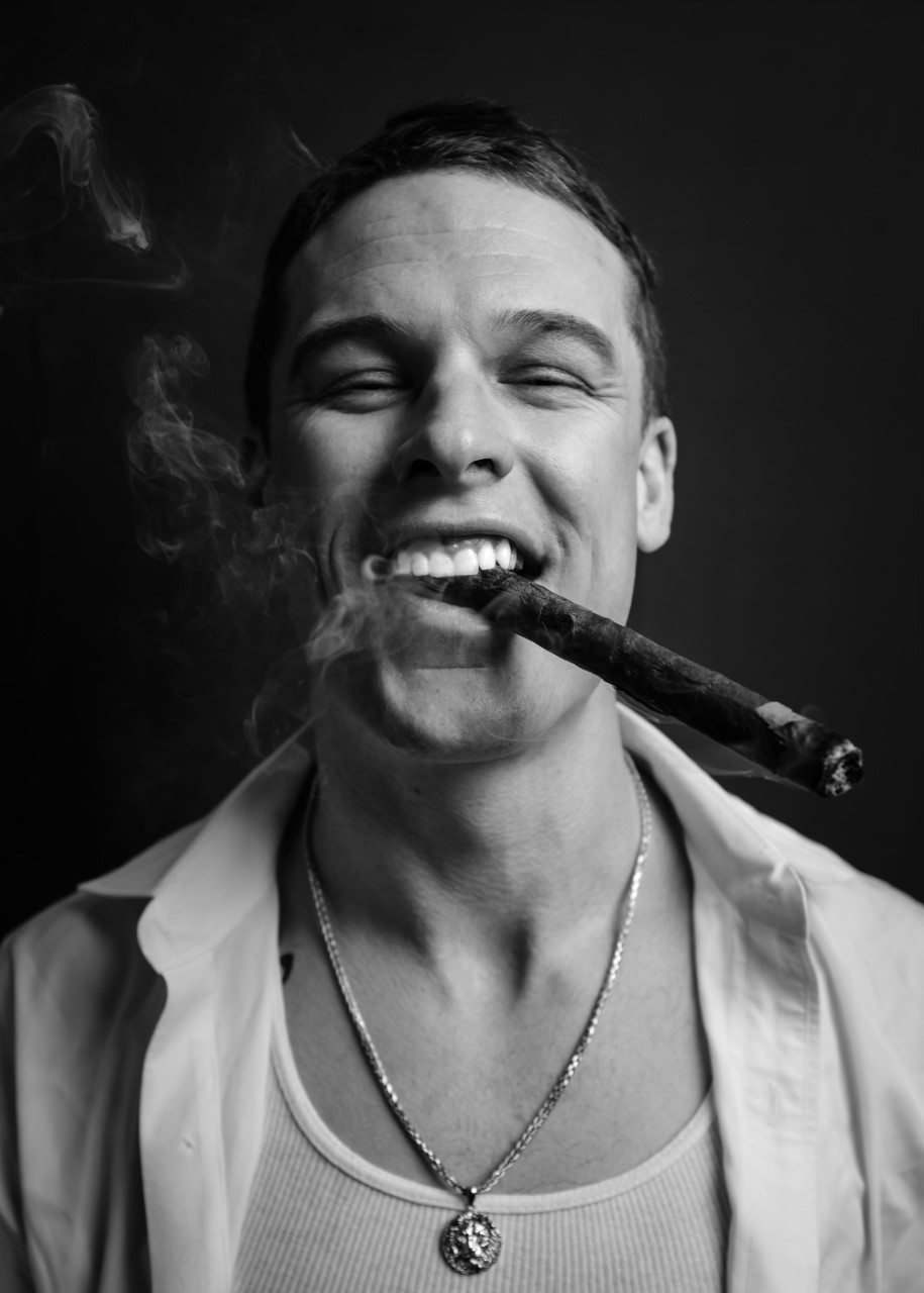 actor Grant Harvey large photo