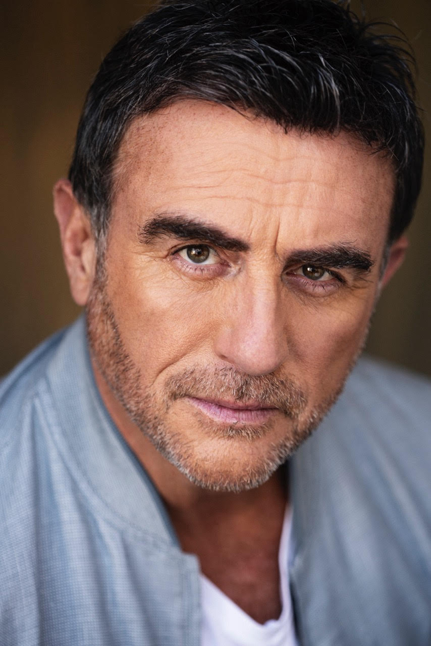 actor Fernando Carrera large photo