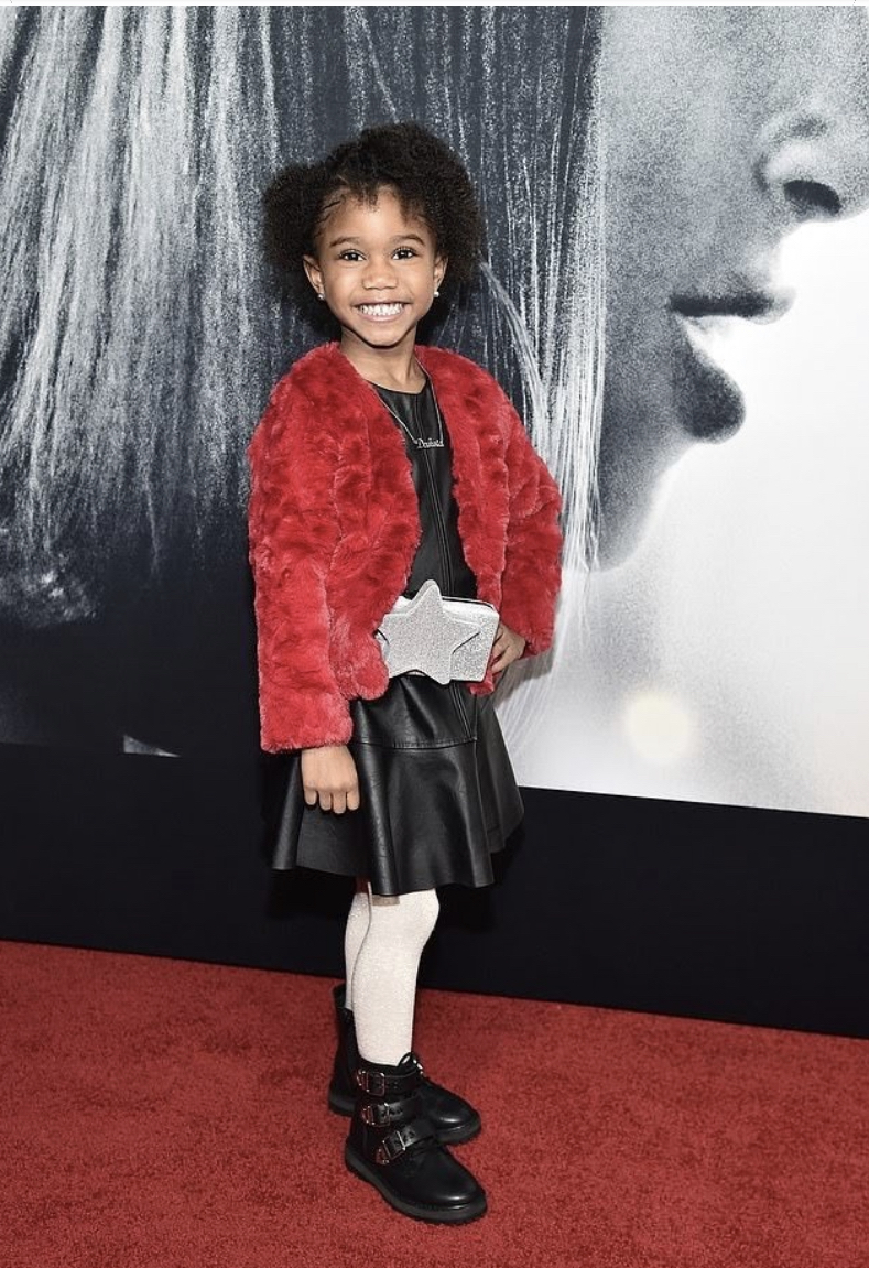 actor Dakota Paradise large photo