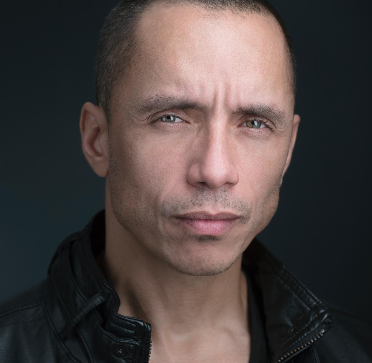 actor Anthony Alvarez large photo