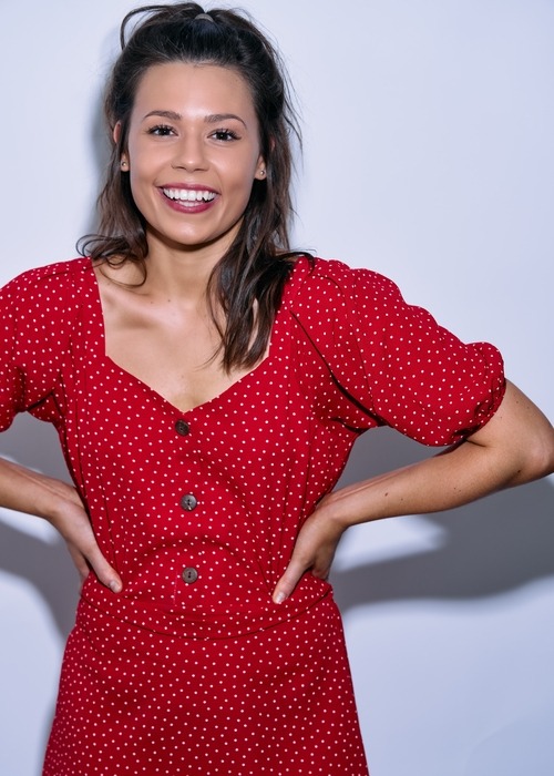 actor Amanda Knapic large photo