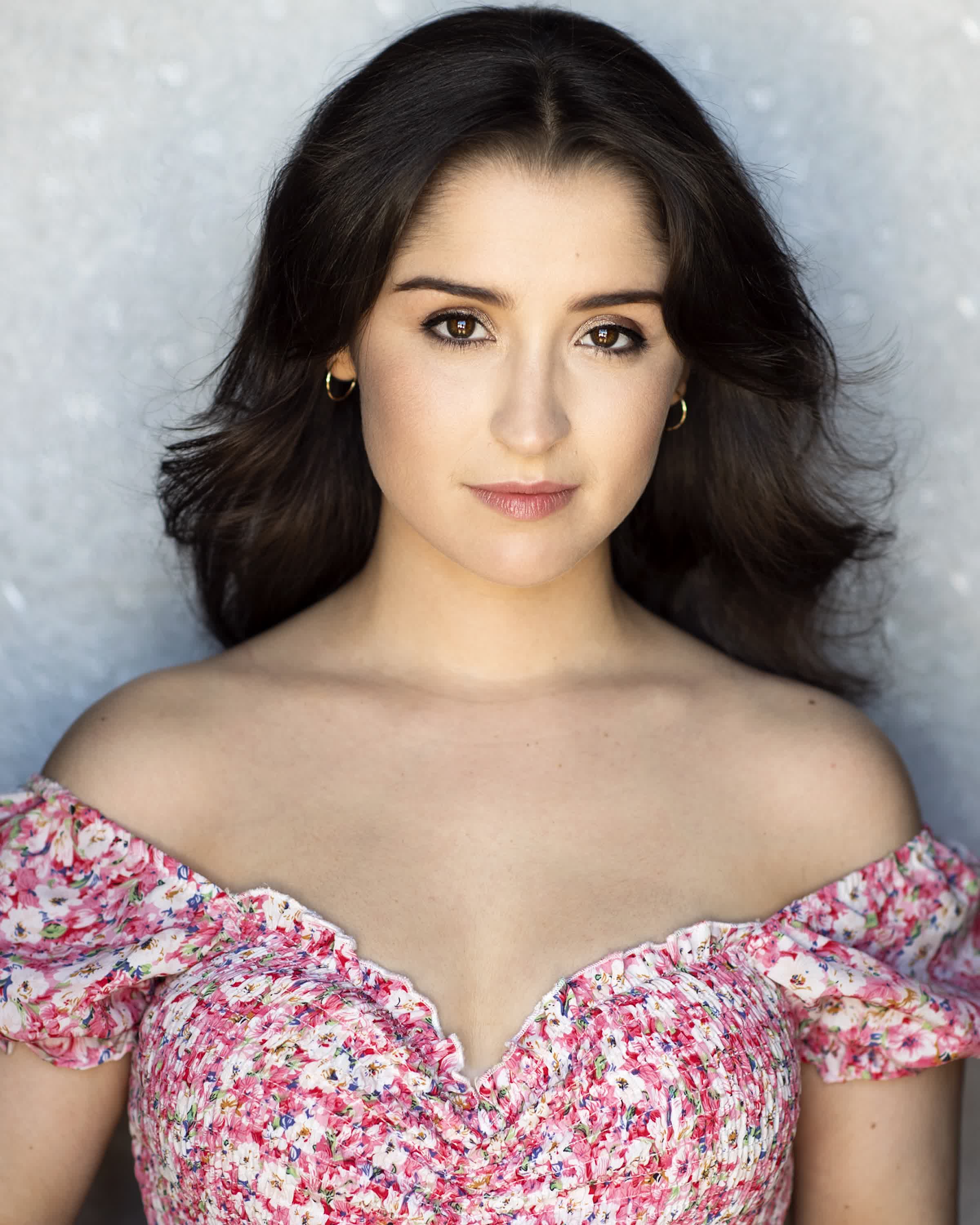 actor Kaitlyn Boyé large photo