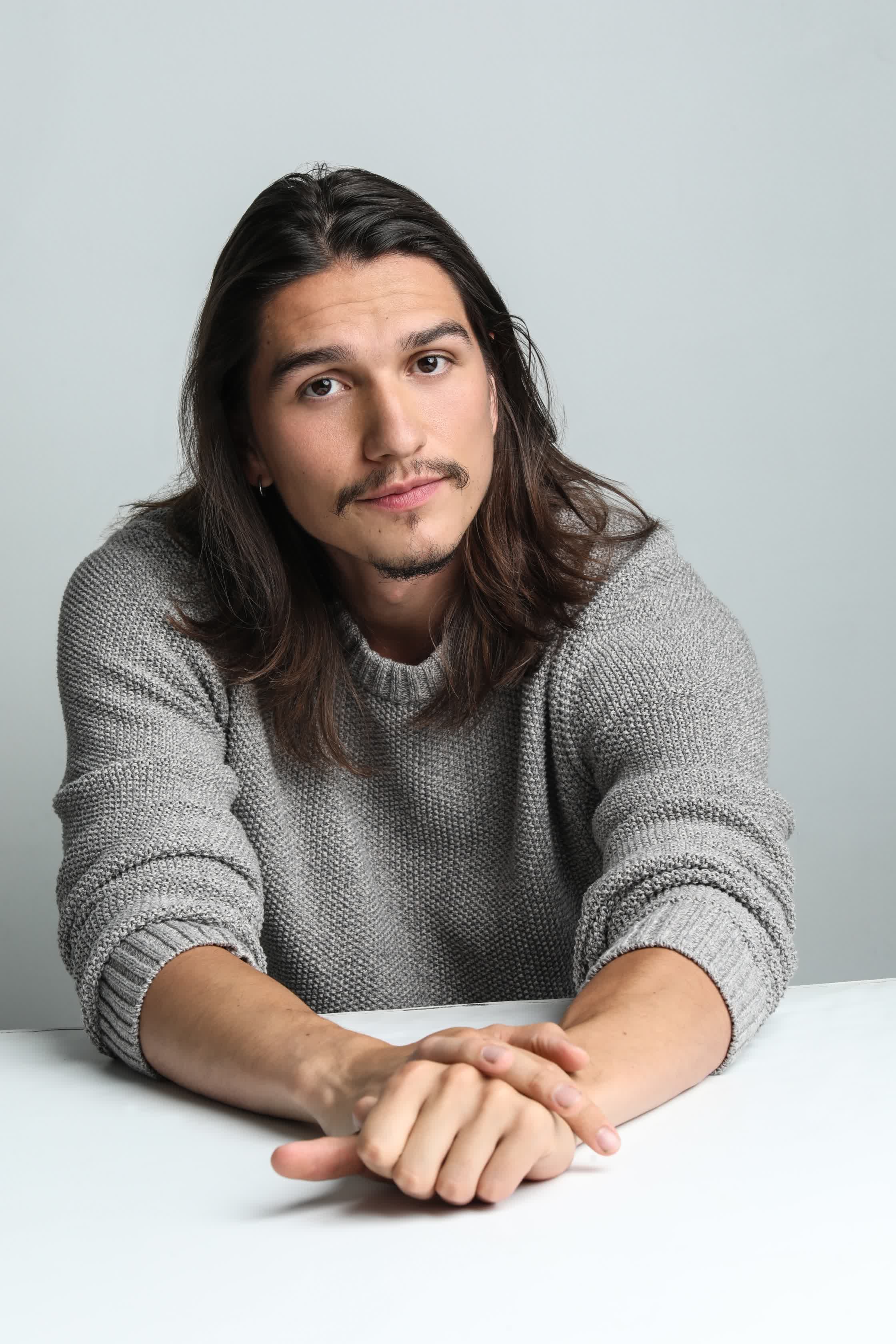 actor Asivak Koostachin large photo