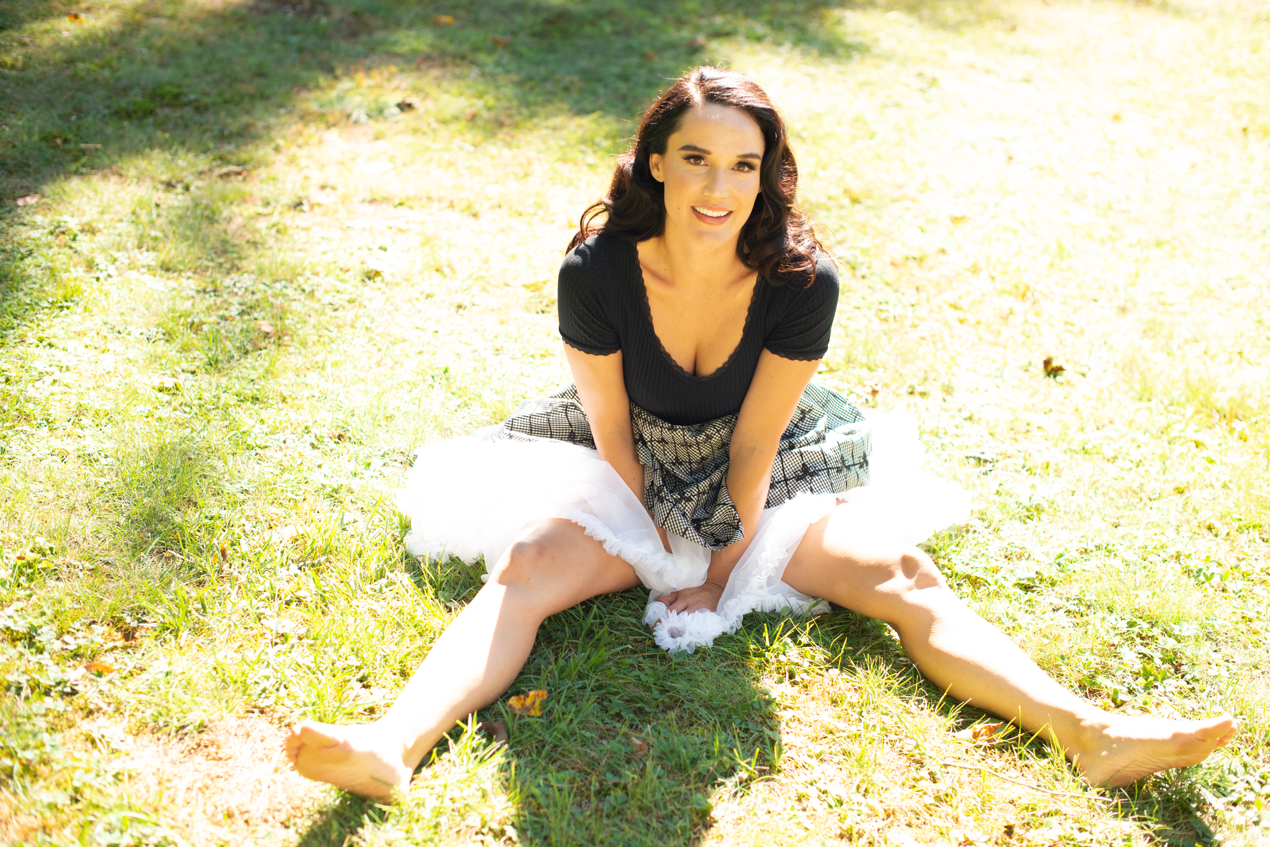 actor Hayley Sales large photo