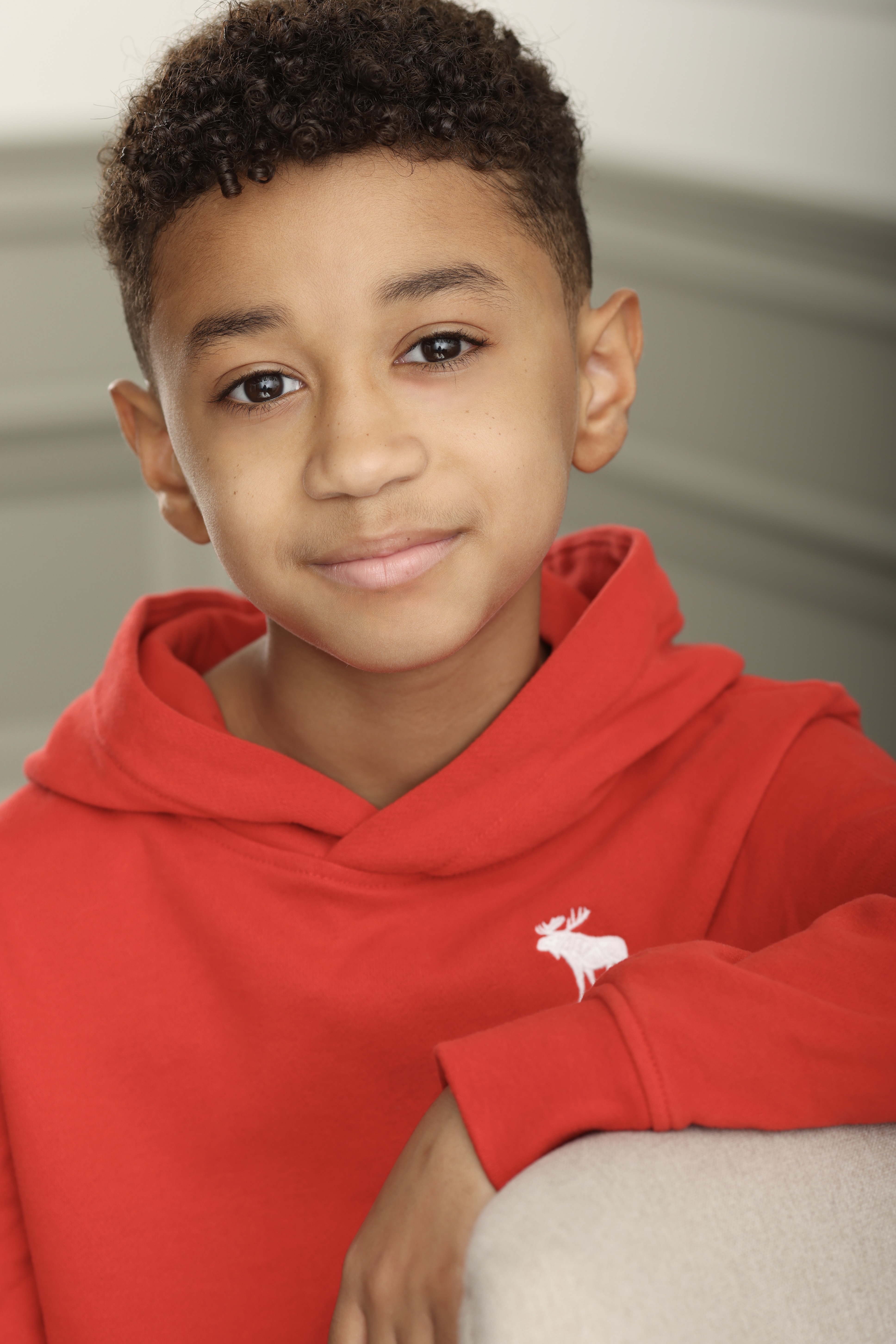 actor Teagan Johnson large photo