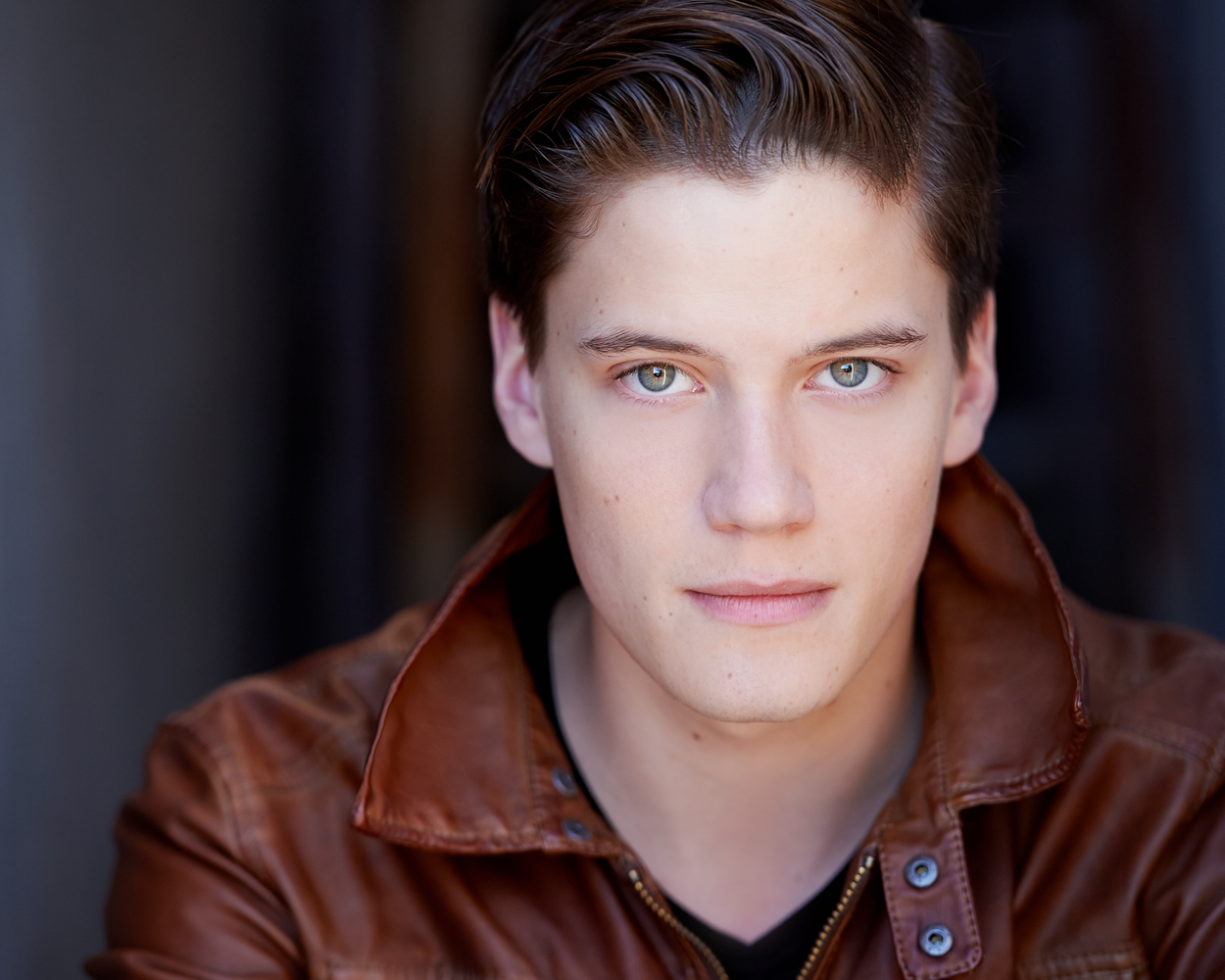 actor Justin Kelly large photo