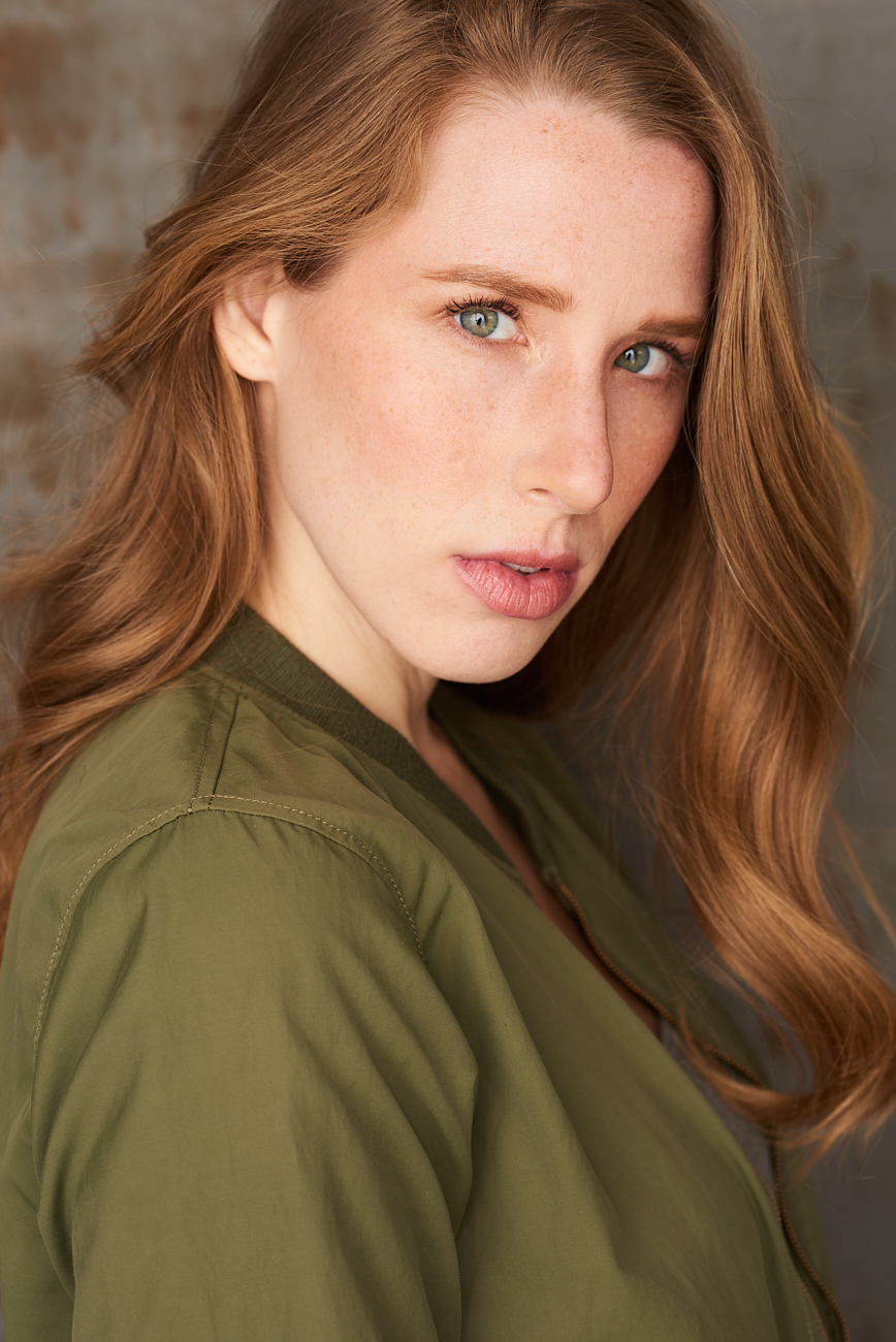 actor Madi Bready large photo