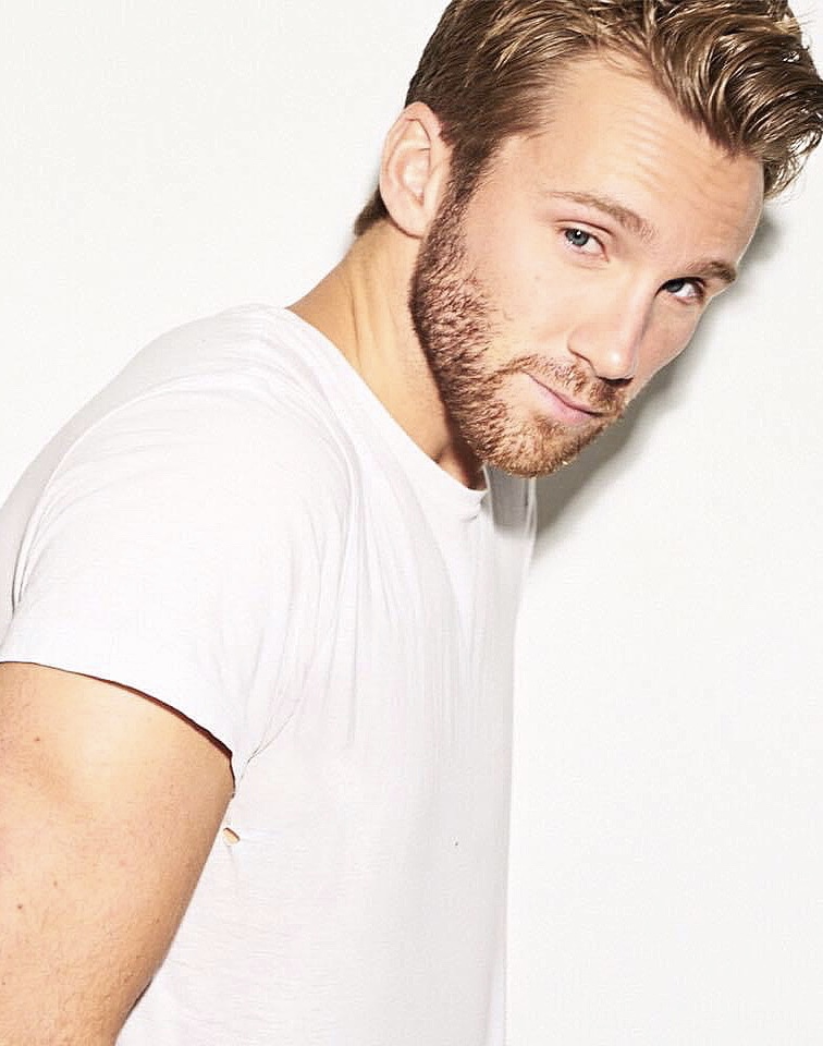 actor Kevin Pasdon large photo