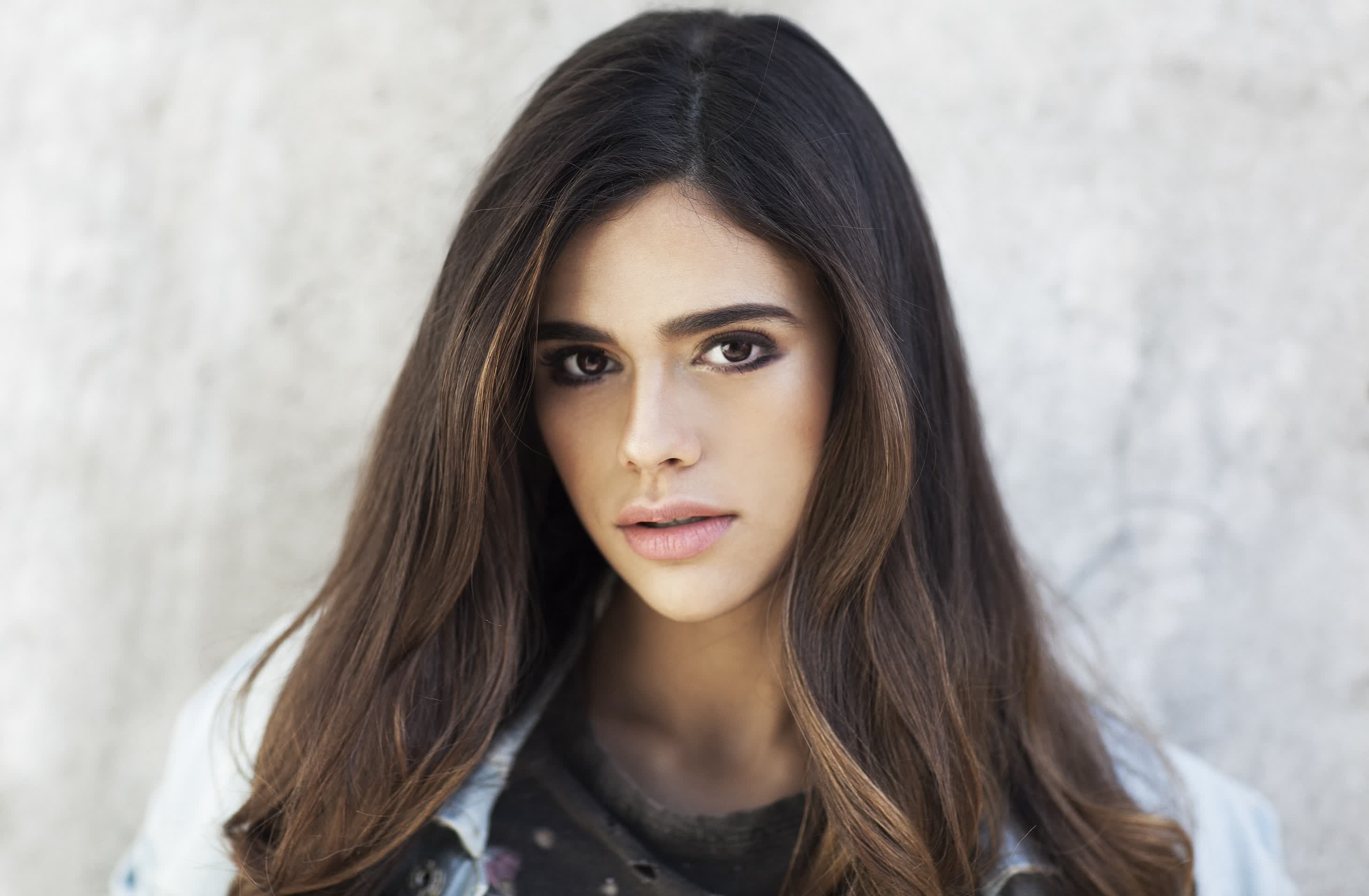 actor Arianne Botelho large photo