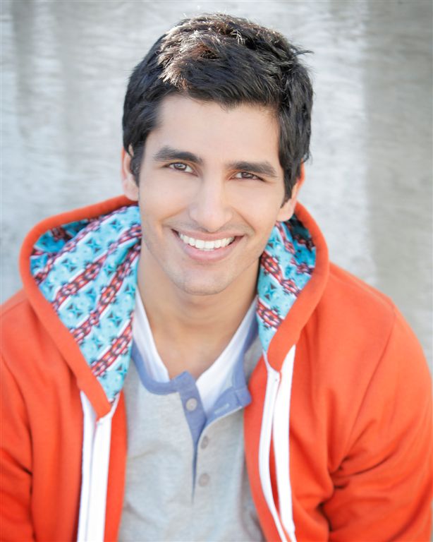 actor Sri Chilukuri large photo