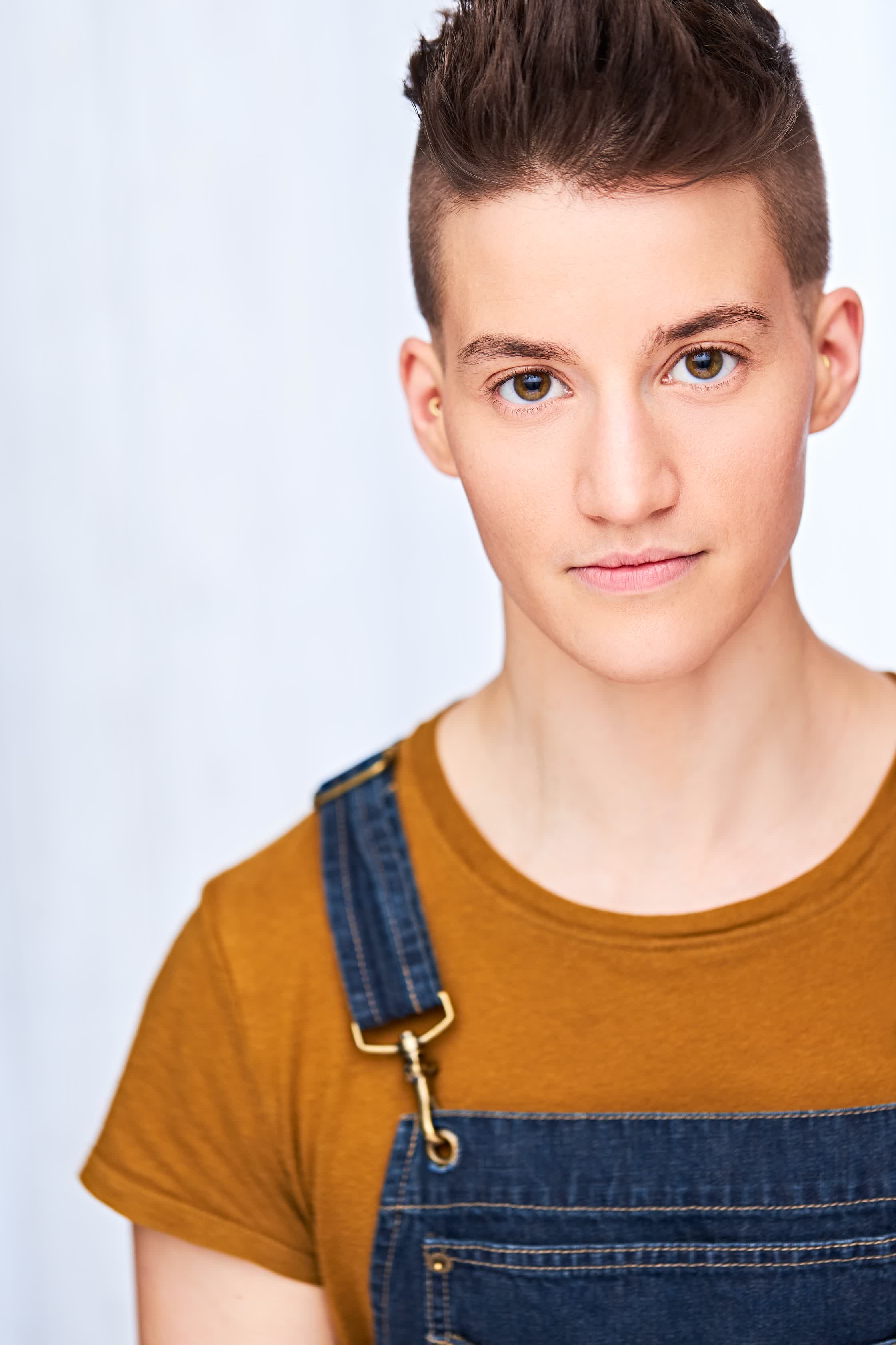 actor Theo Germaine large photo