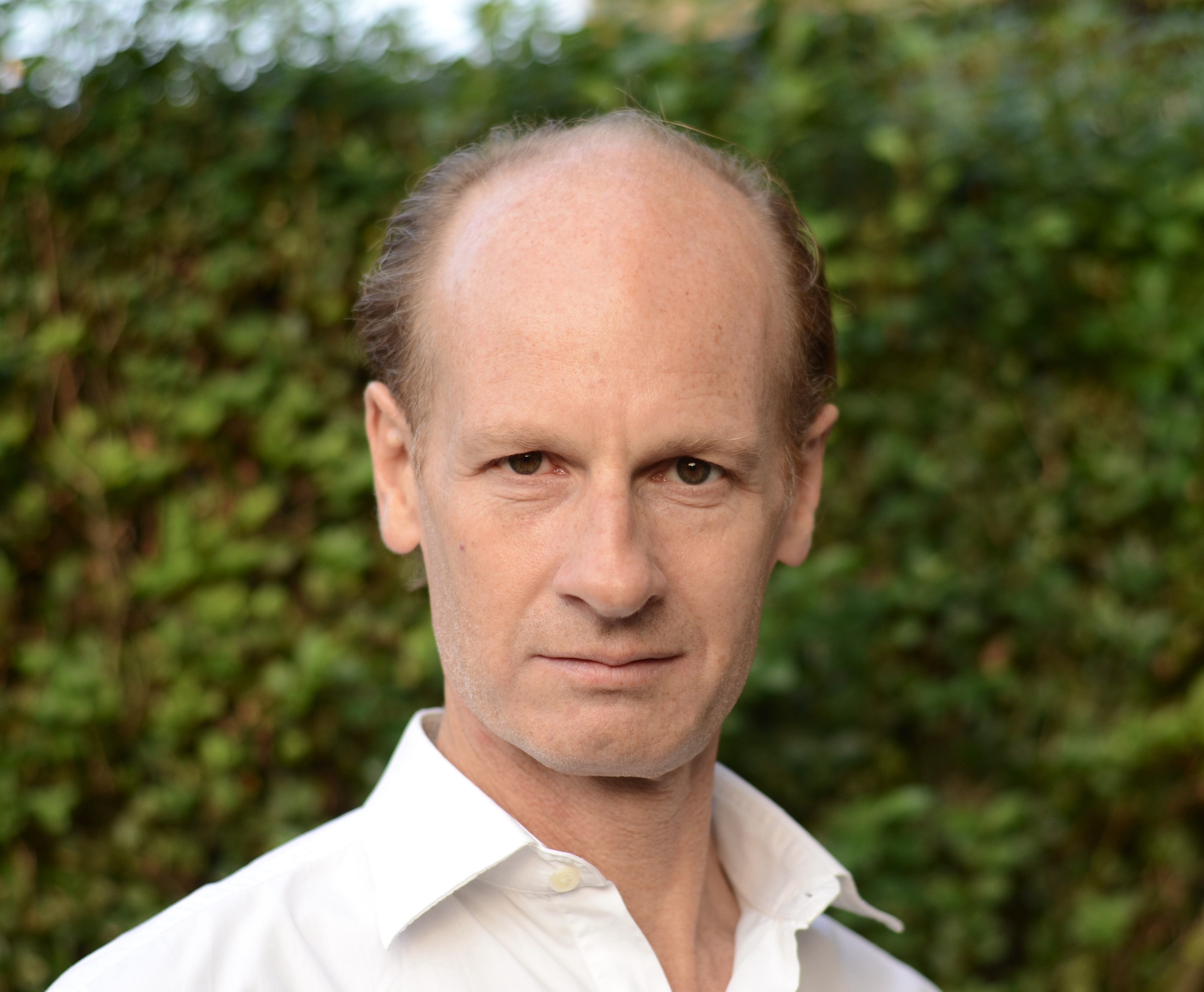 actor John Mackay large photo