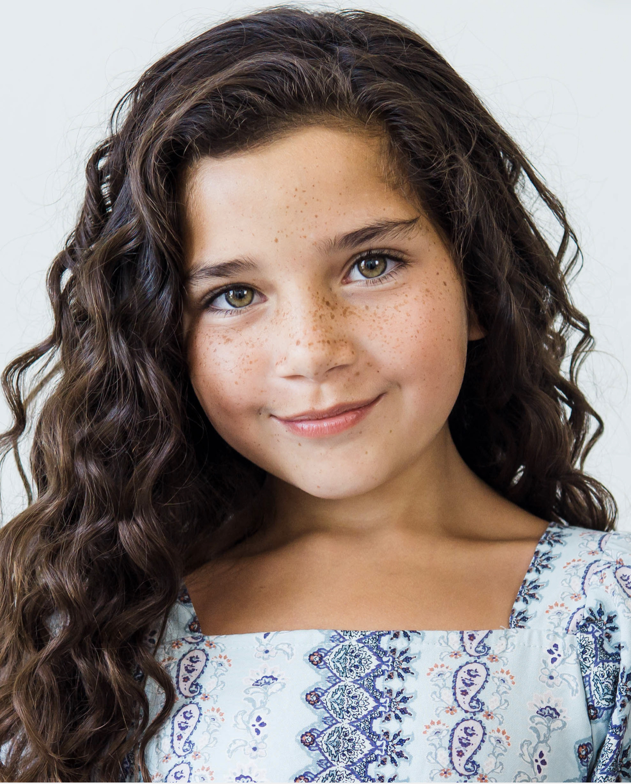 actor Norah Figueroa large photo