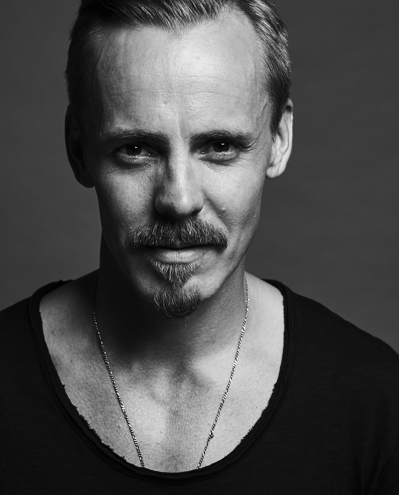 actor Jasper Pääkkönen large photo