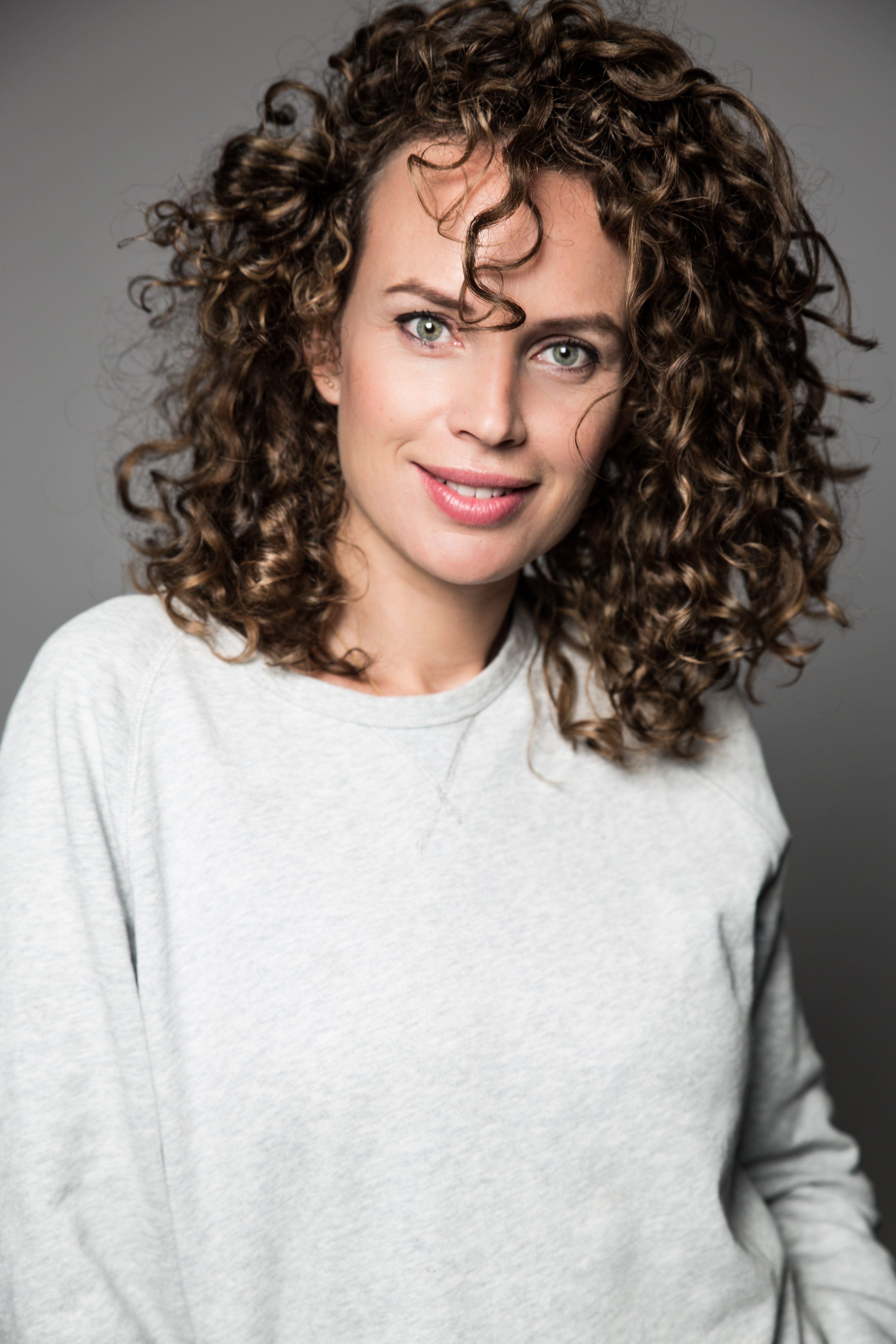 actor Kim Pieters large photo