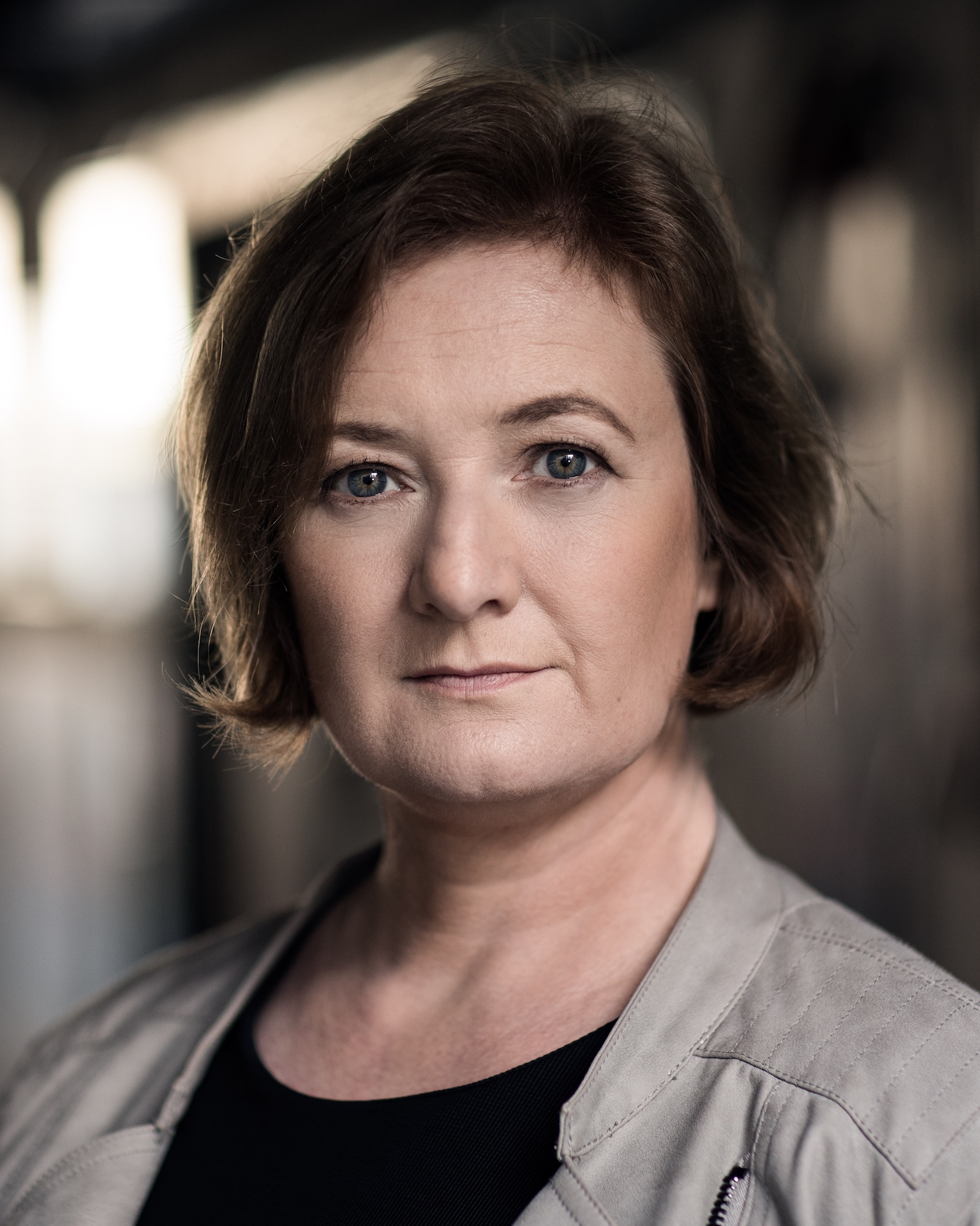 actor Fiana Toibin large photo