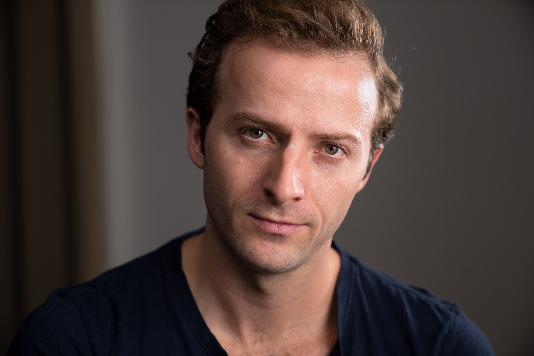 actor Byron Clohessy large photo