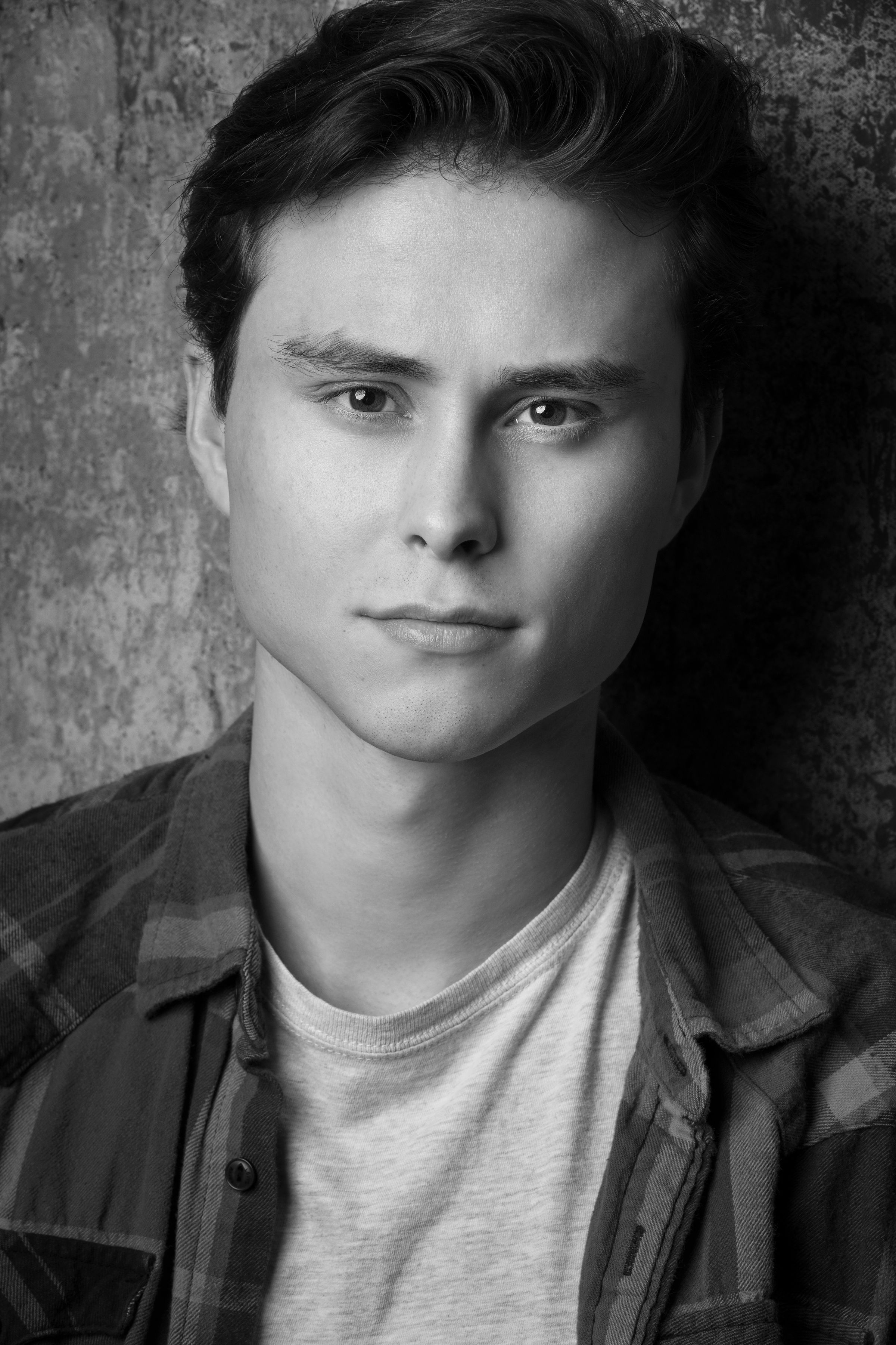 actor Triston Dye large photo