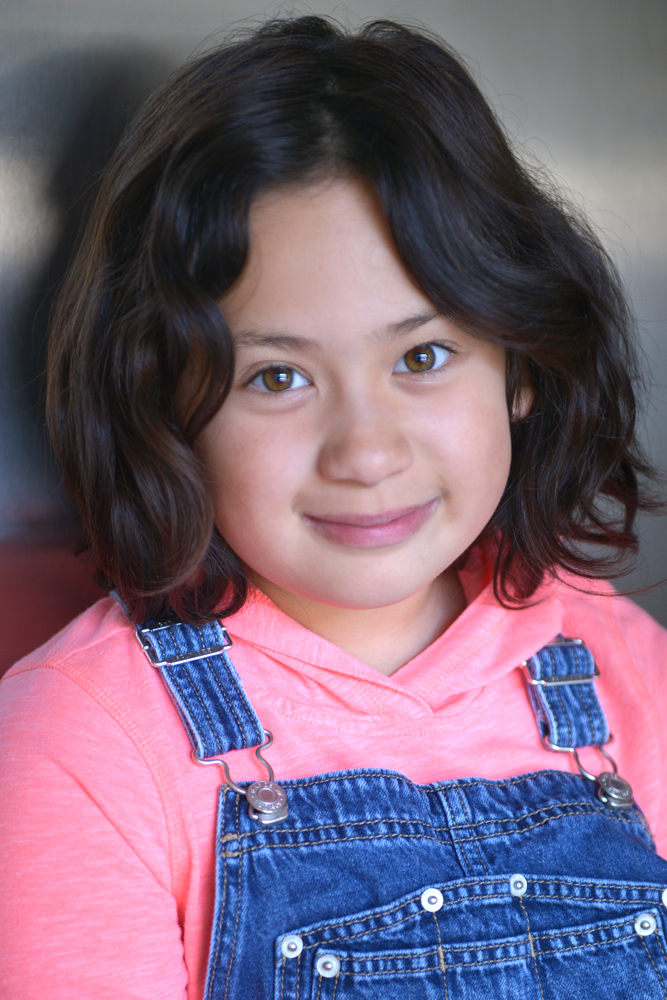 actor Ariana Nica large photo