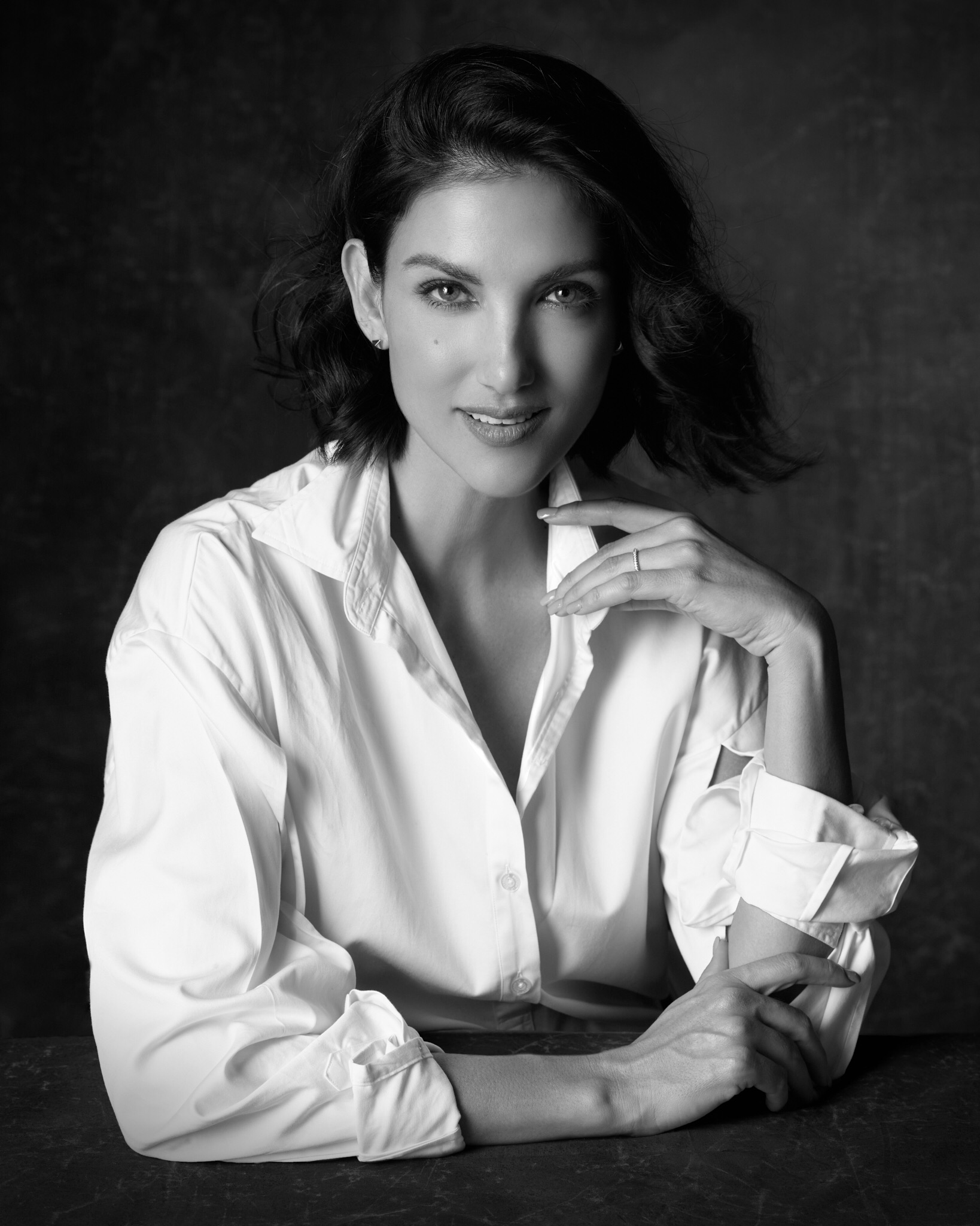 actor Cindy Sirinya Bishop large photo