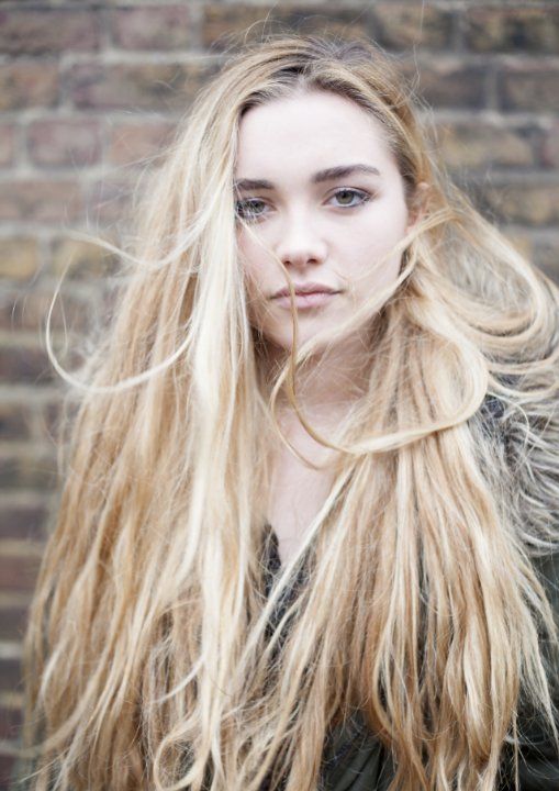 actor Florence Pugh large photo