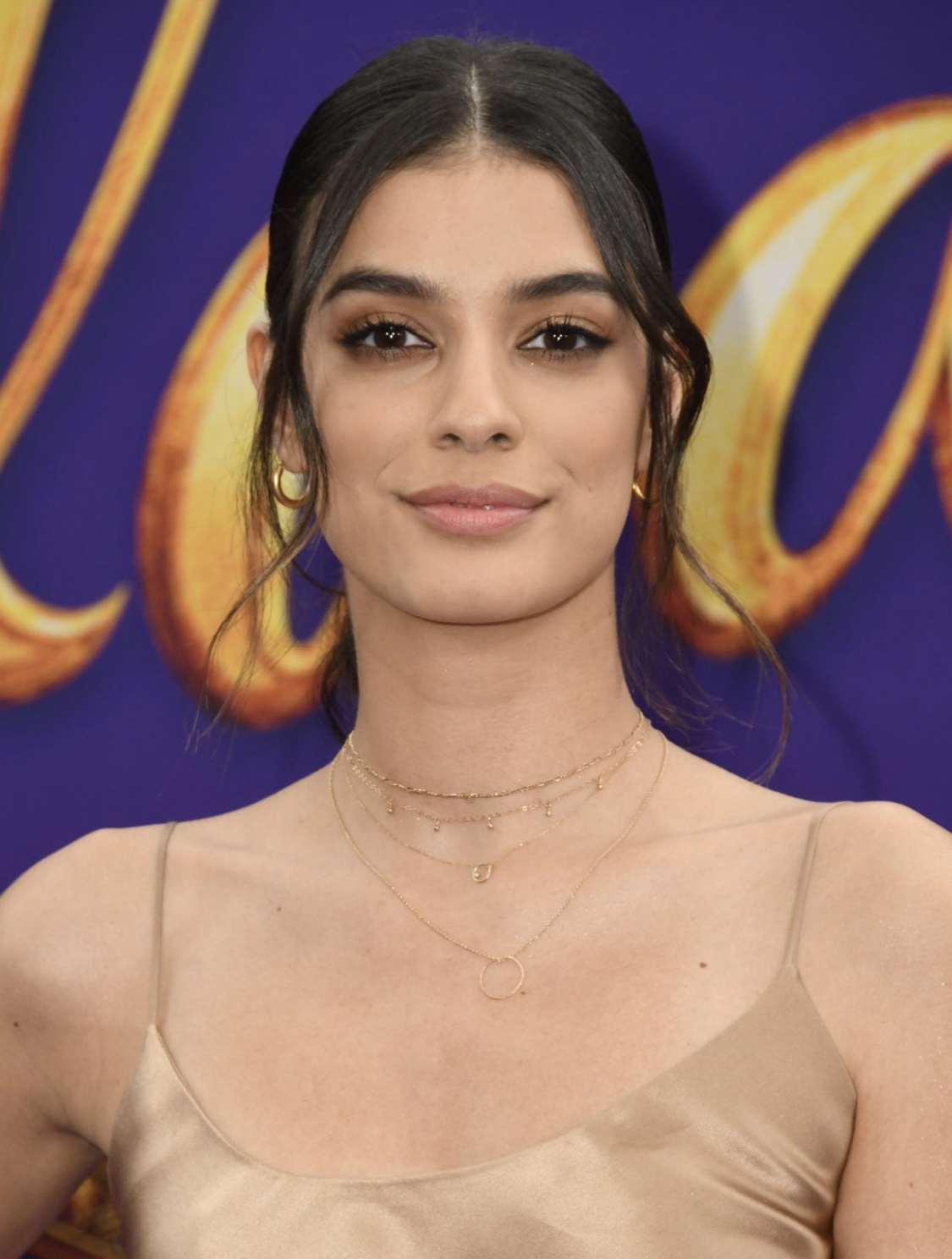 actor Laysla De Oliveira large photo