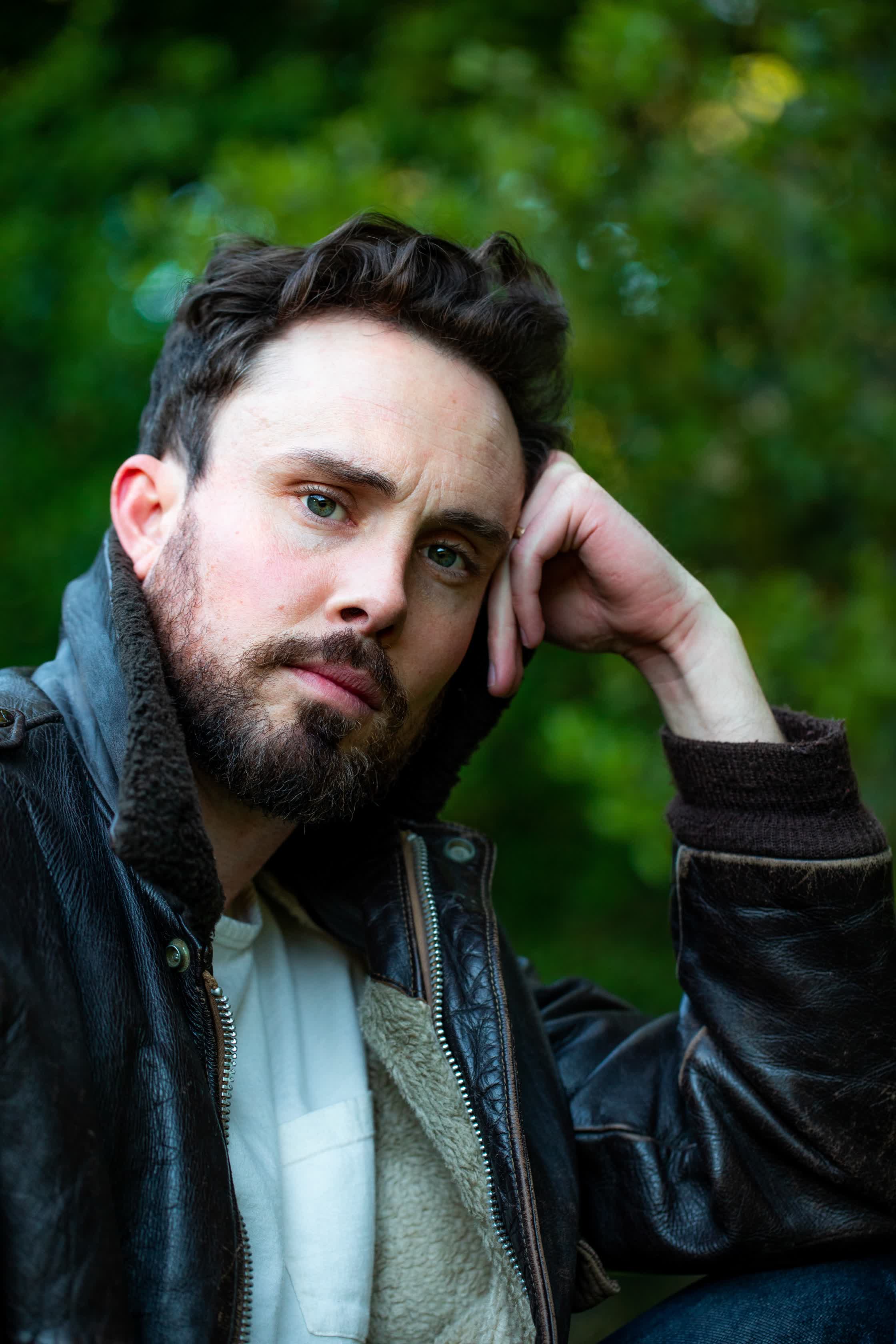 actor Logan Donovan large photo